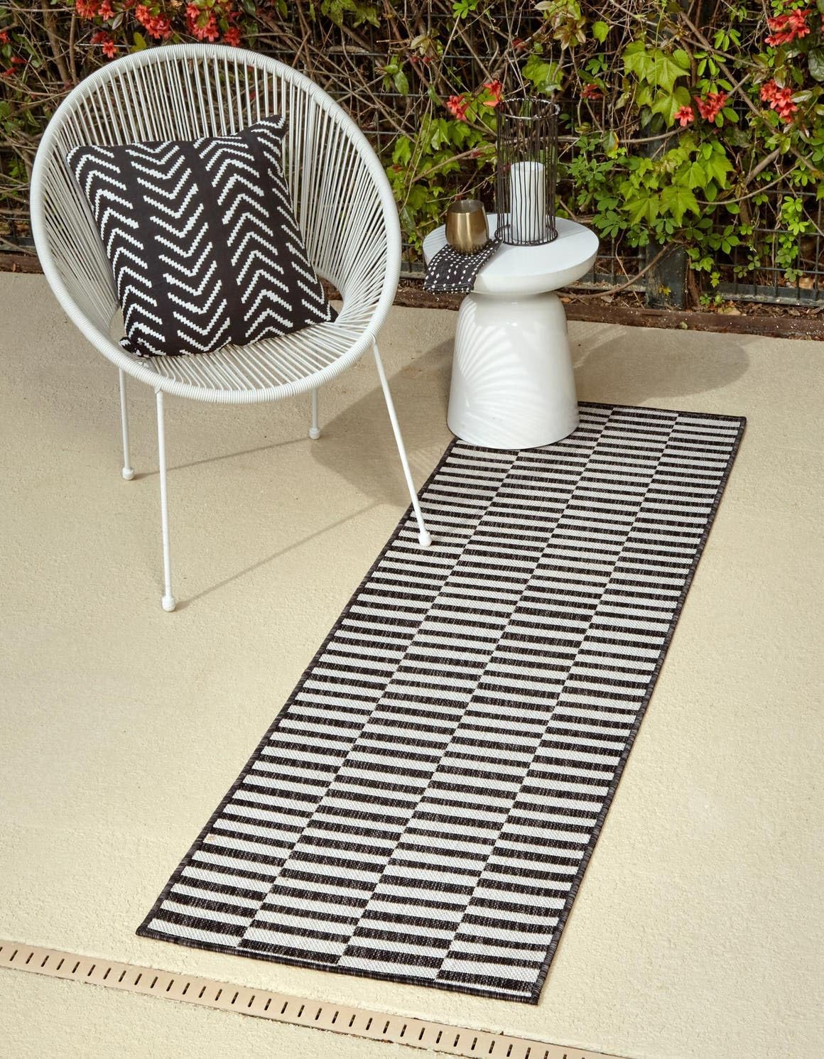 Unique Loom Outdoor Striped Collection Area Rug - Striped (7' 1" x 10' Rectangle, Taupe/Ivory)