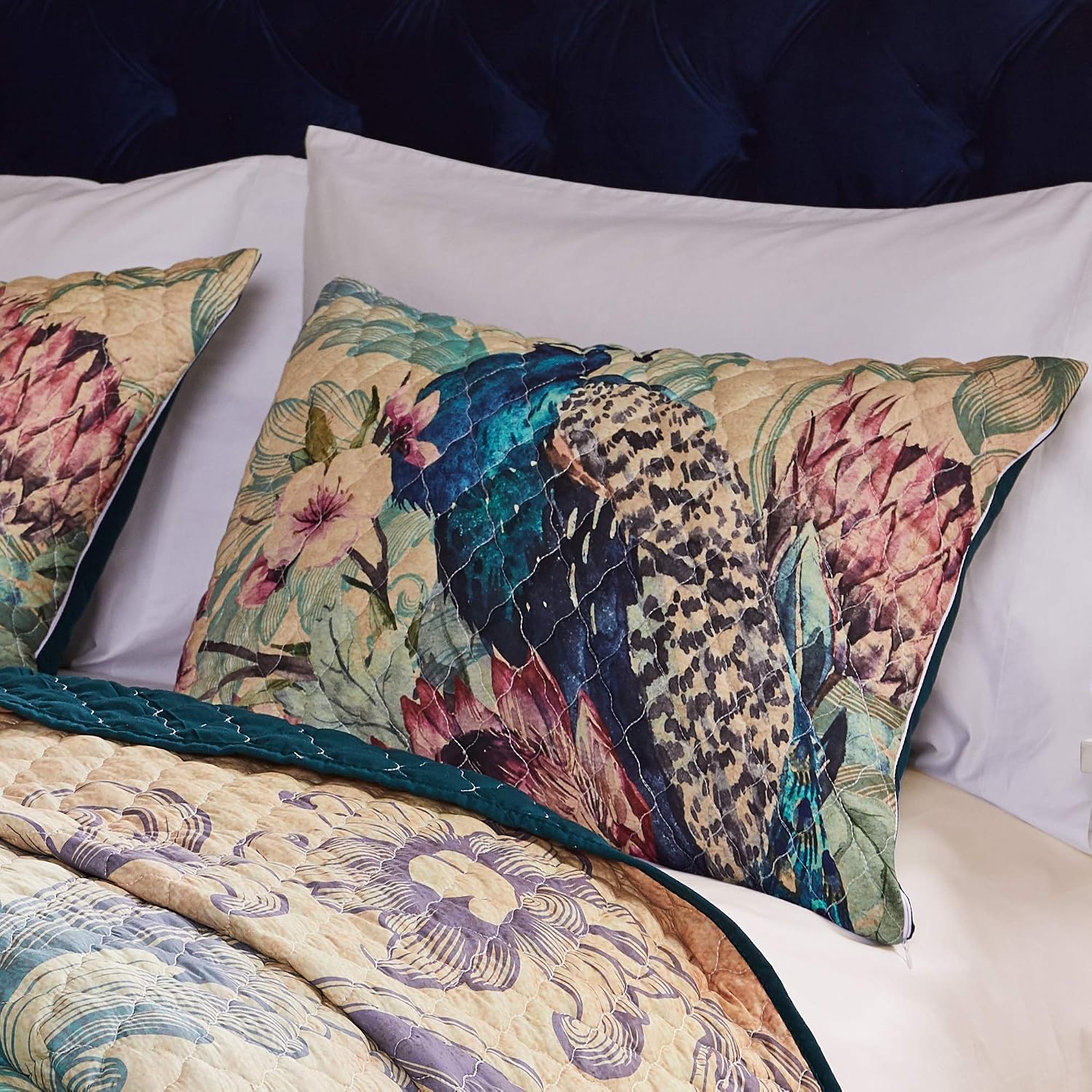 Greenland Home Fashions Ultra-Soft, Reversible, Brushed Microfiber Quilt Set, 3-Piece Full/Queen, Misty Bloom