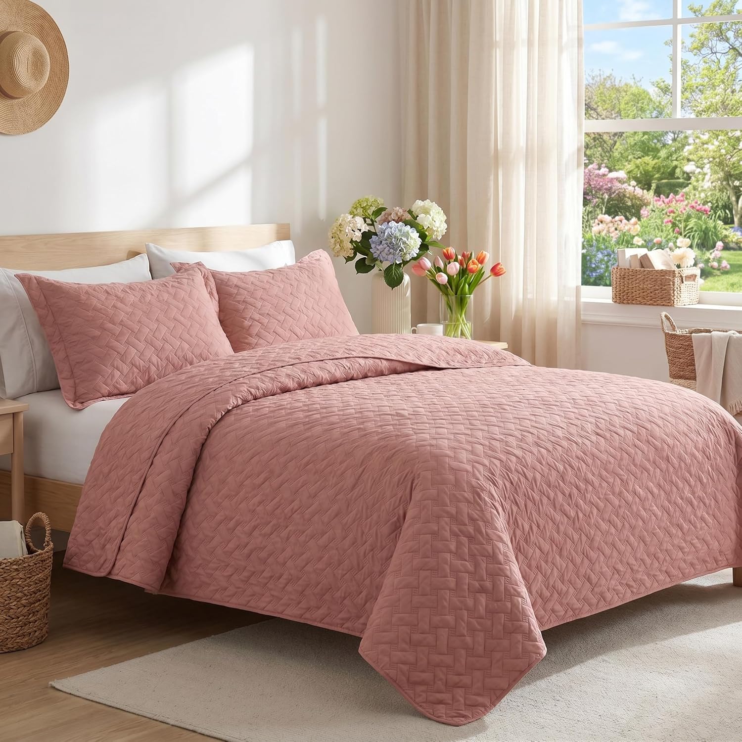 Bedsure Quilts Queen Size - Grey Bedspreads Queen Size with Basket Weave Pattern, Soft Quilt Bedding Set, Lightweight Comforter Set Coverlet for All Seasons with 2 Pillow Shams (90" x 96")