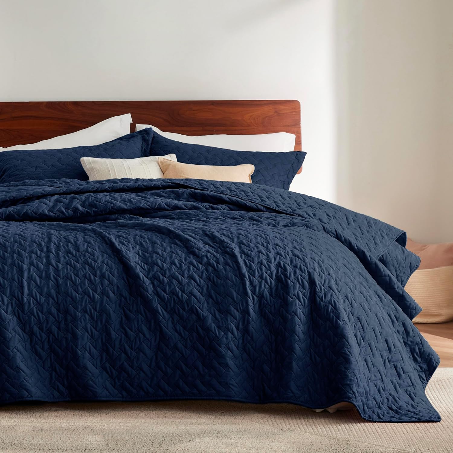 Bedsure Quilts Queen Size - Grey Bedspreads Queen Size with Basket Weave Pattern, Soft Quilt Bedding Set, Lightweight Comforter Set Coverlet for All Seasons with 2 Pillow Shams (90" x 96")