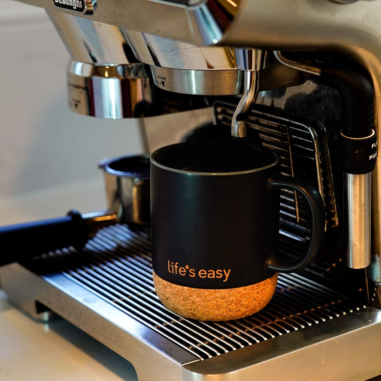 Life's Easy 12 oz Coffee Mug with Insulated Cork Bottom and Push-On Splash-Proof Lid - Black