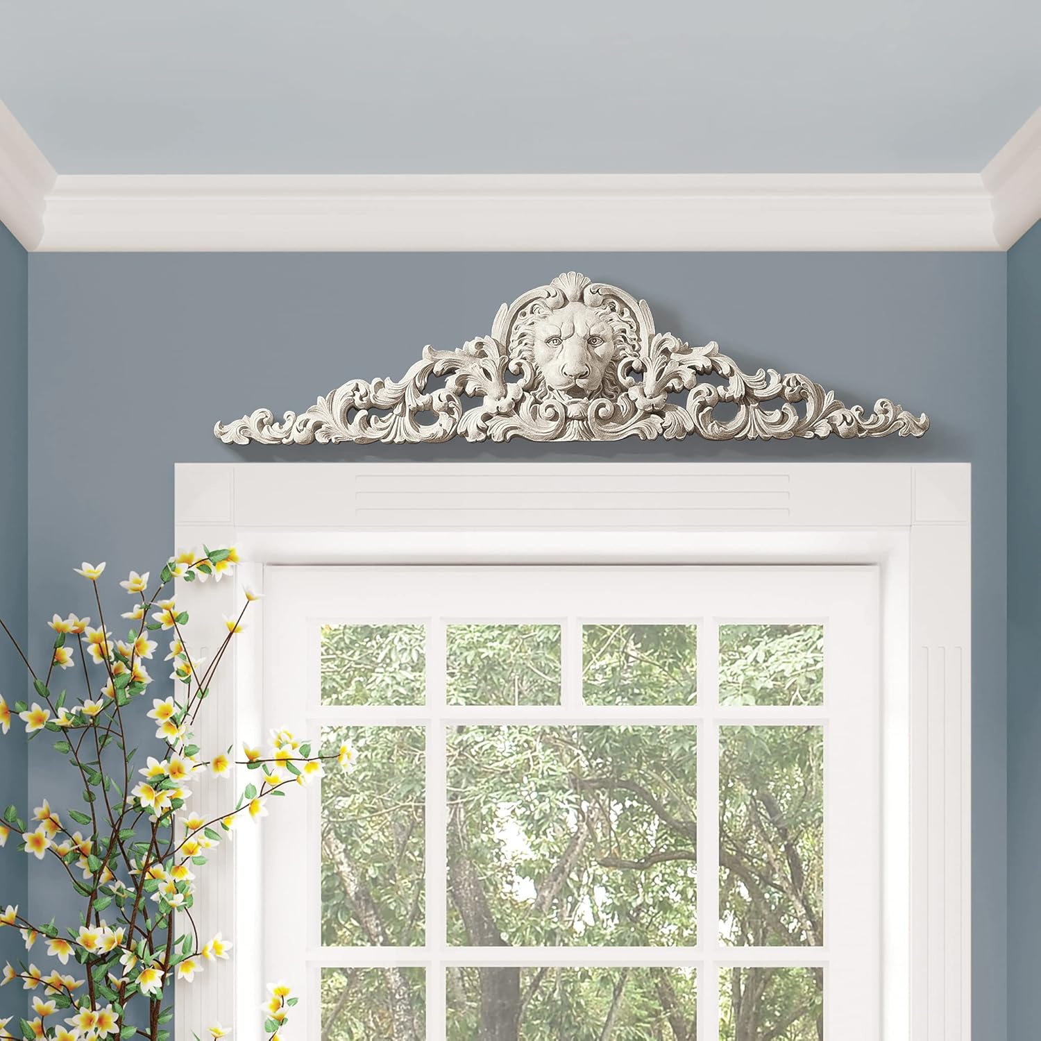 Design Toscano Remoulage Lion Sculptural Wall Pediment