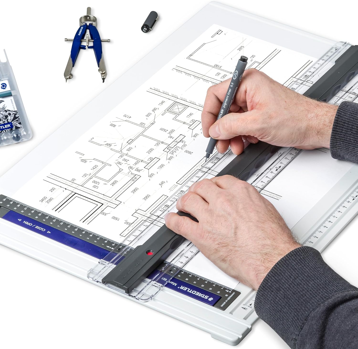 STAEDTLER Portable Drawing Board: 16 x 12 inches, Variomatic Drafting Head - Break-Resistant Plastic & Non-slip Feet - For Students, Professionals