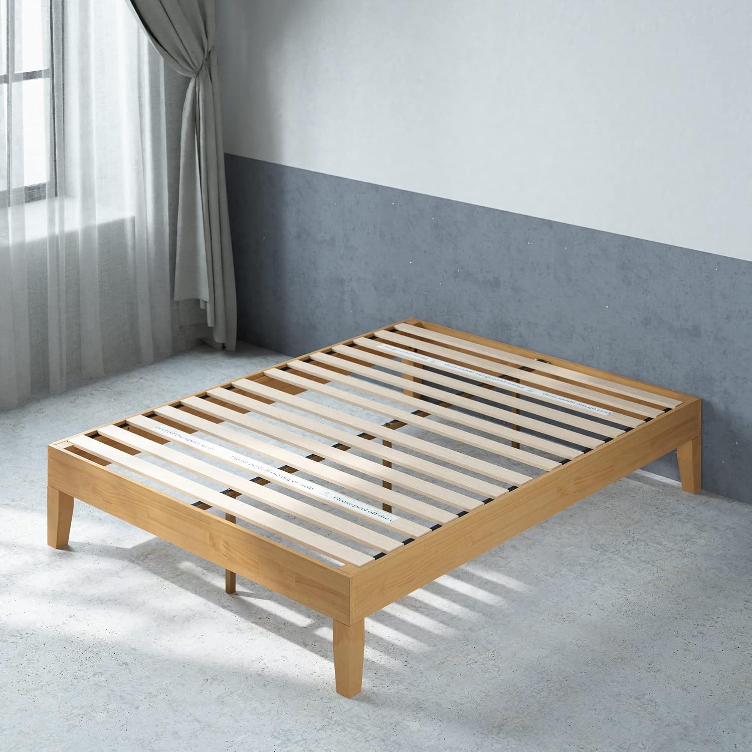 ZINUS Vivek Deluxe Wood Platform Bed Frame with Headboard, Wood Slat Support, No Box Spring Needed, Easy Assembly, Queen | Slatted Headboard, Wood Slat Support, No Box Spring Needed, Contemporary Design, Easy Assembly