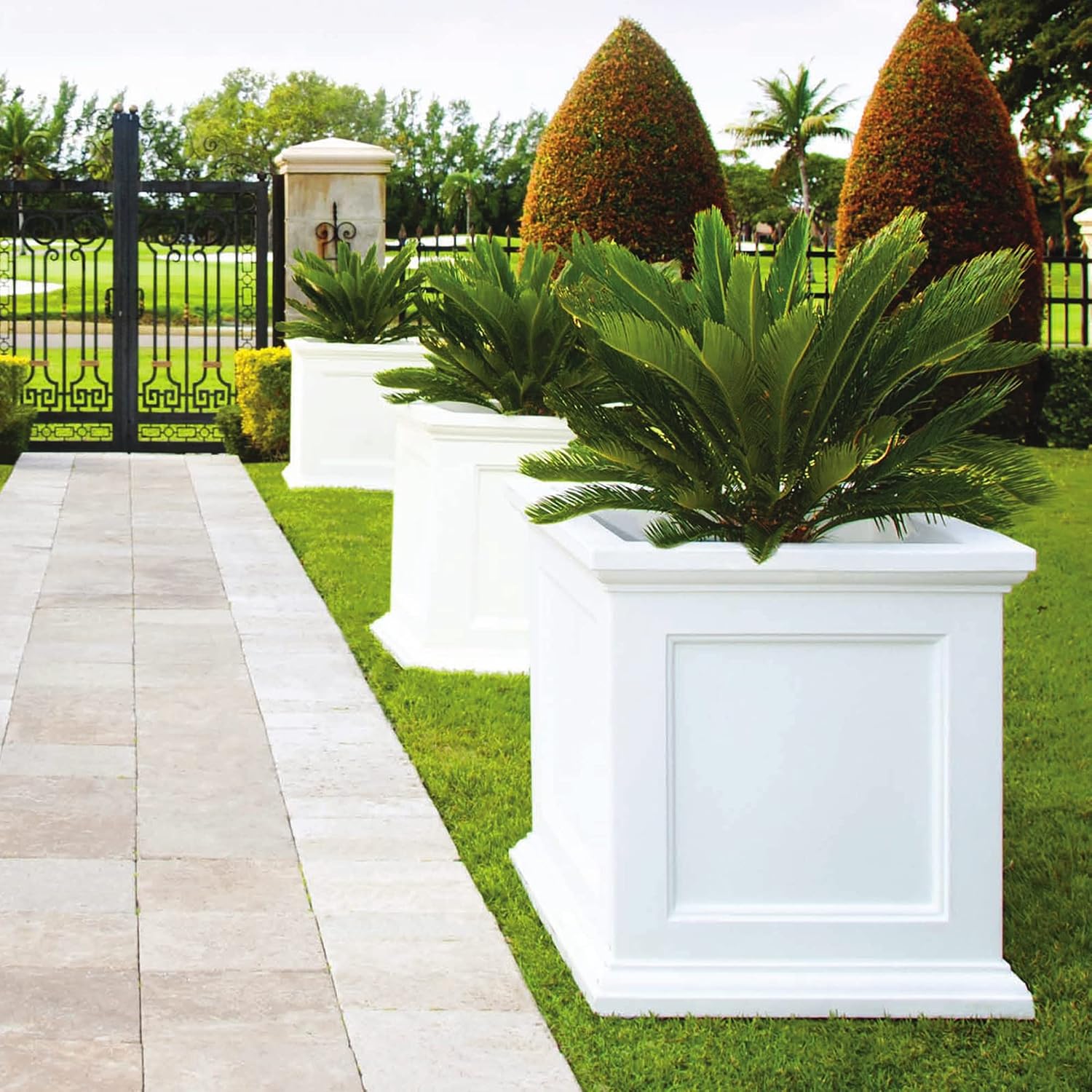 Mayne Fairfield 16in Self-Watering Square Planter, Black