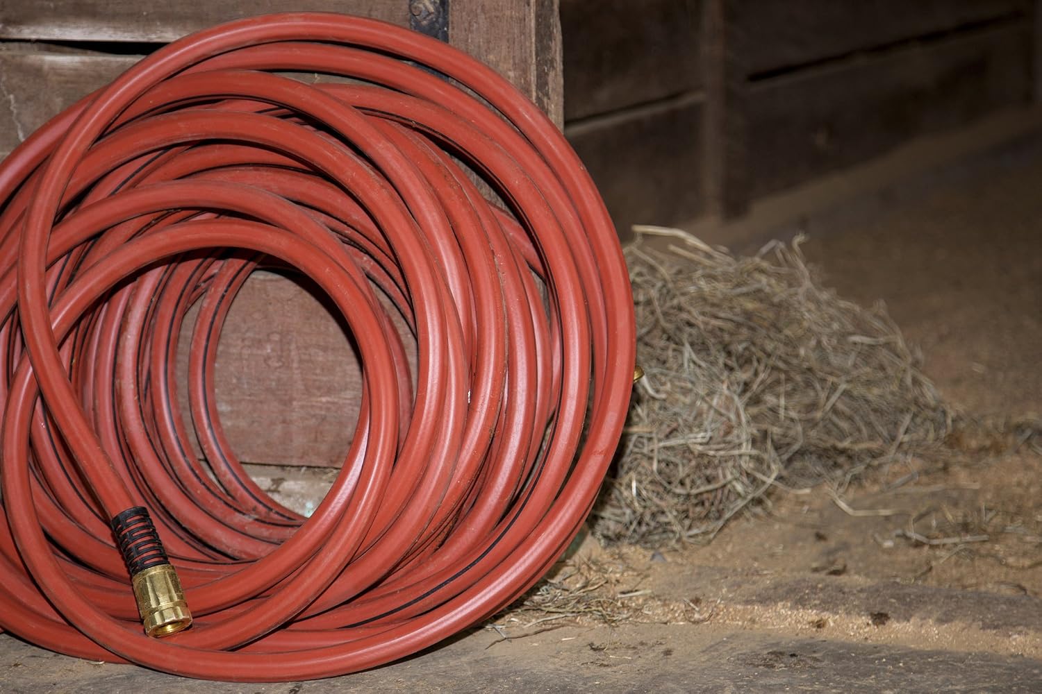 Element ContractorFARM Heavy Duty Watering Hose, 100' Length, 3/4" Diameter, 400+ PSI, Red