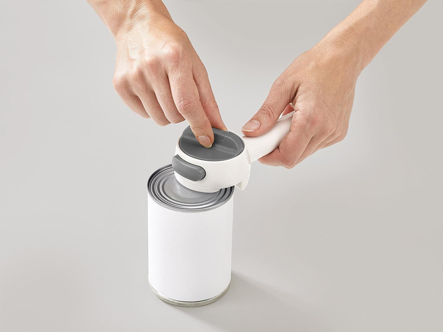 Joseph Joseph Can-Do Plus Compact Can Opener Manual Easy Twist Pull Tab Stainless Steel Portable Space-Saving, White