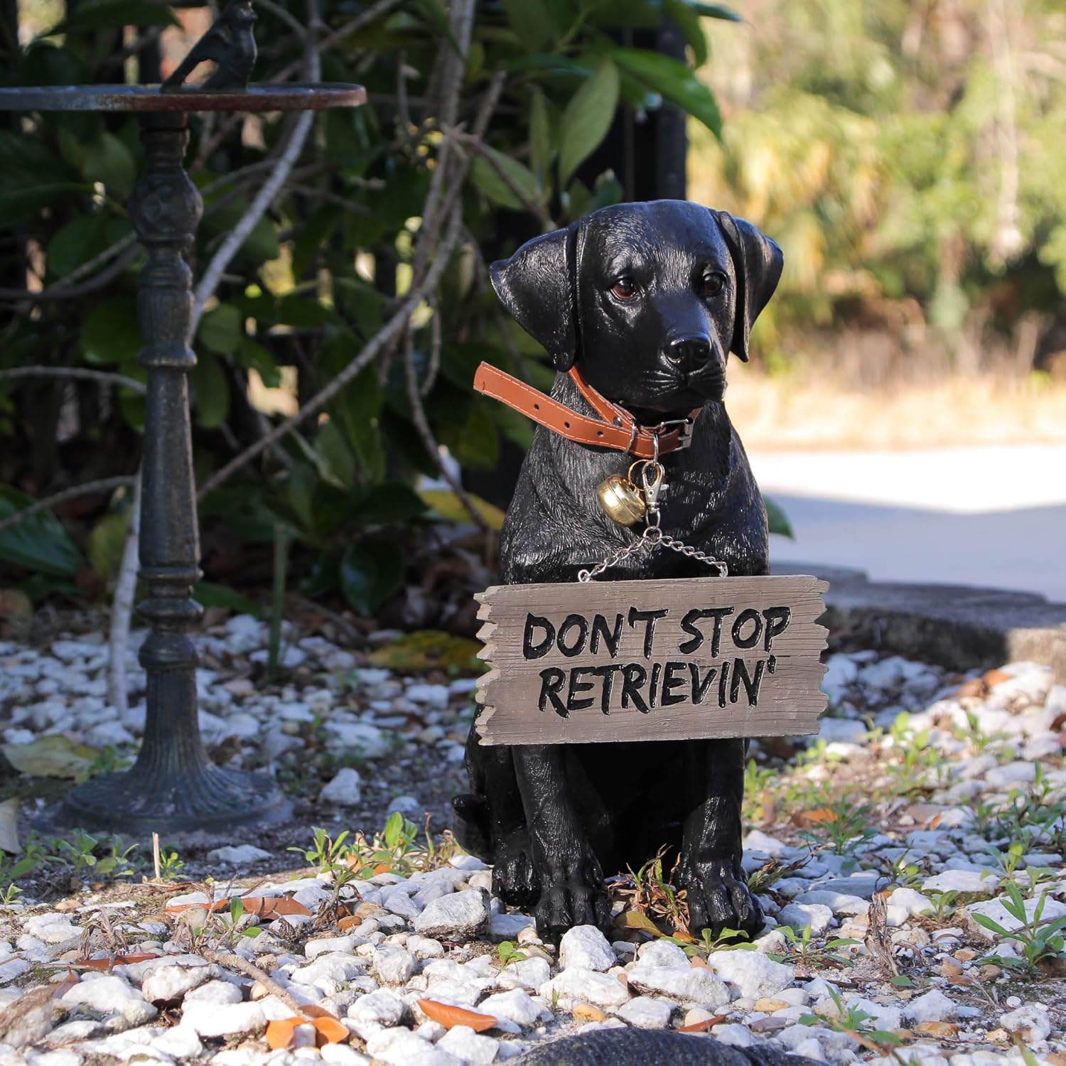 Black Lab Outdoor Statue, 13 Inch Welcome Dog with Reversible Sign