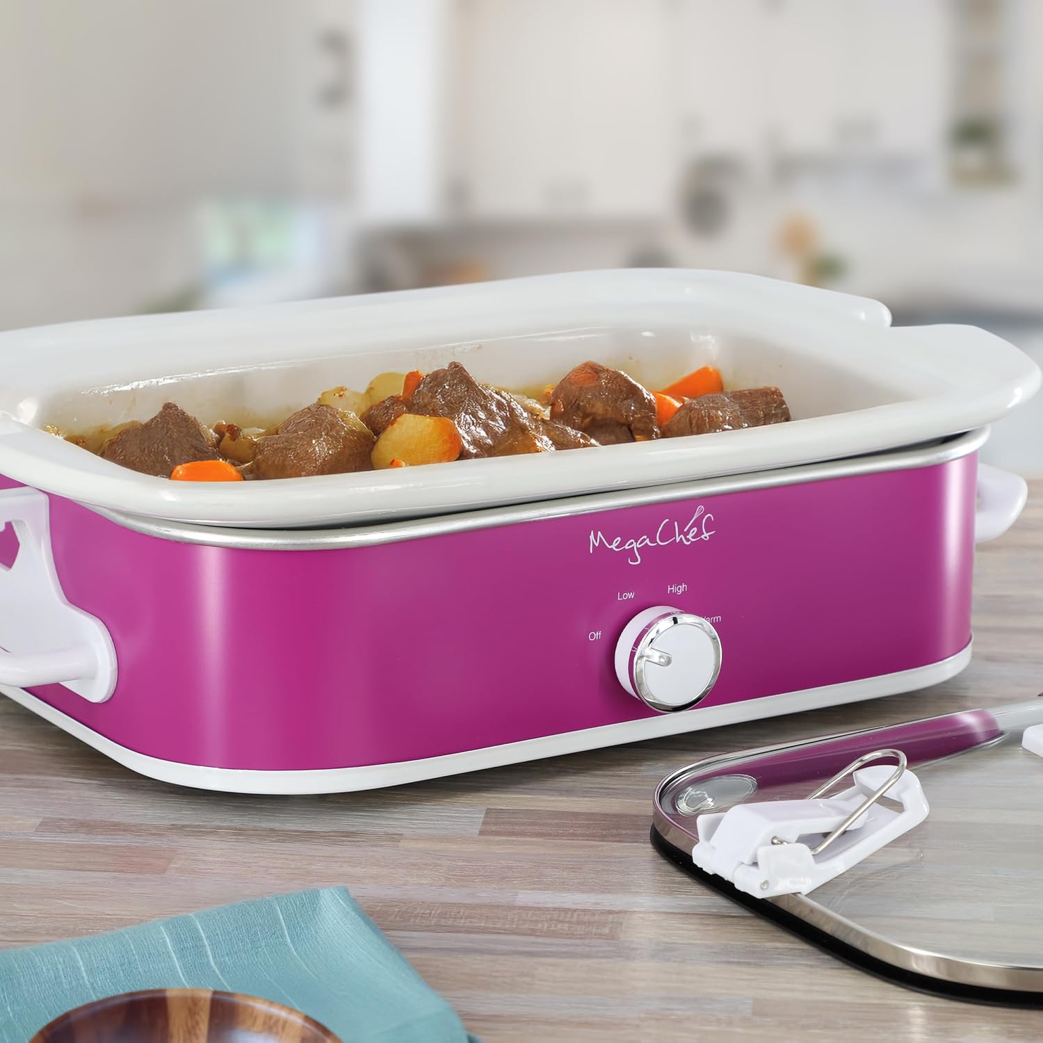 MegaChef 3.5 Quart Rectangle Casserole Slow Cooker with 3 Temperature Settings, Carry Handles and Locking Tempered Glass Lid (Cream)