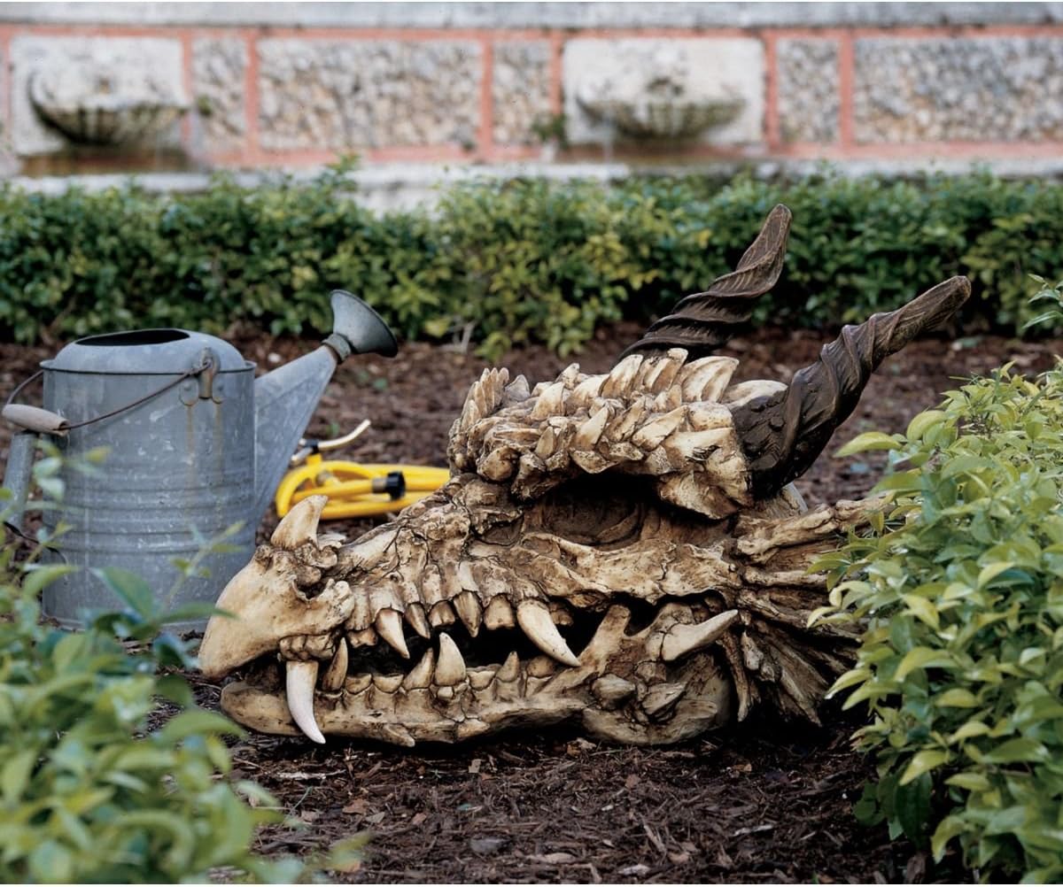 Design Toscano The Dragon of Falkenberg Castle Moat Lawn Garden Statue, 28 Inch Long, 14 Inch Tall, Cast Stone Resin, Gray Stone Finish