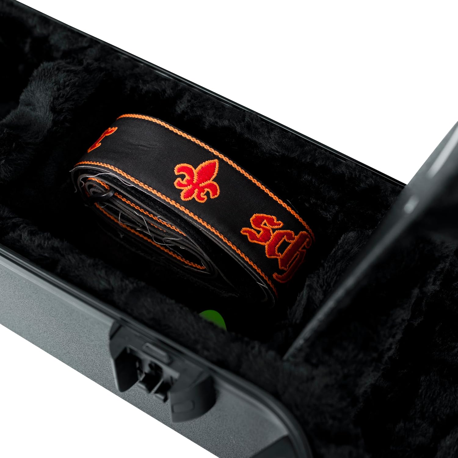 Gator Cases Molded Flight Case For SG Style Double Cut Away Guitars With TSA Approved Locking Latch, (GTSA-GTRSG)