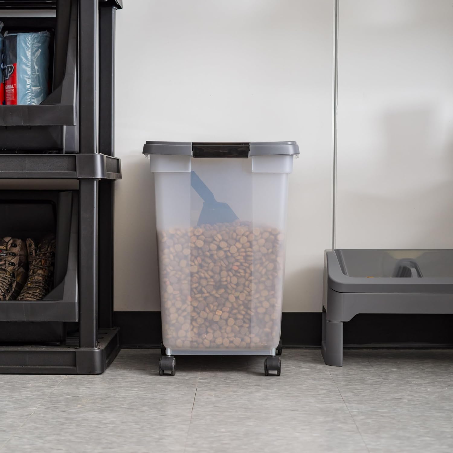 IRIS USA Dog Food Storage Container, Up to 25 lbs, Black, Made in USA | Wheels for Mobility, Airtight Seal, BPA-Free, Best for Bird Seed, Cat food, Cat Litter, Chicken Feed, Pellets