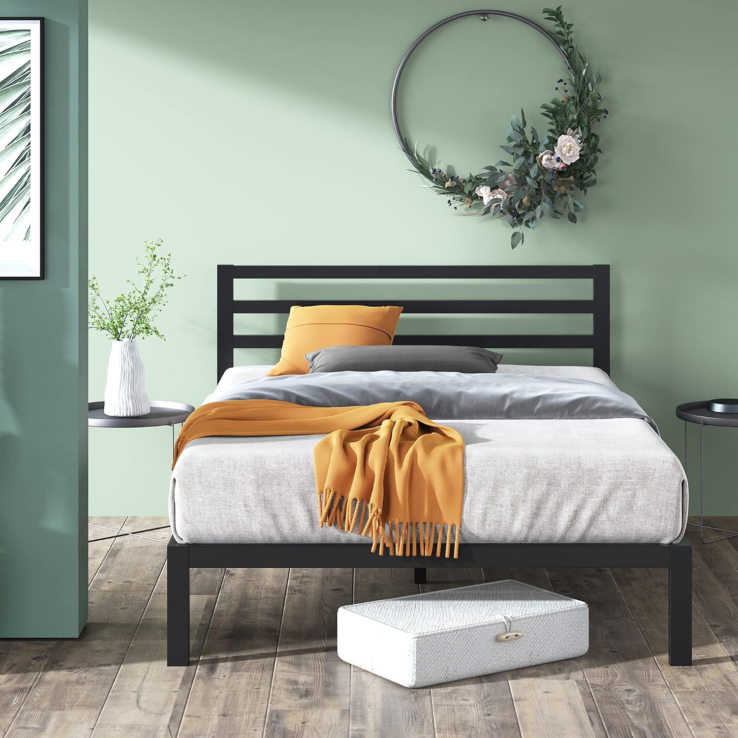 ZINUS Mia Metal Platform Bed Frame with Headboard, Wood Slat Support, No Box Spring Needed, Easy Assembly, Queen