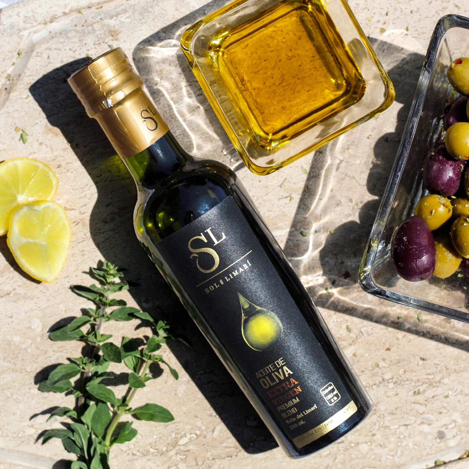 Sol del Limari - Extra Virgin Olive Oil with Polyphenol Rich - Premium Blend - First Cold Press - Aceite de Oliva Extra Virgen (16.9 Fl Oz)