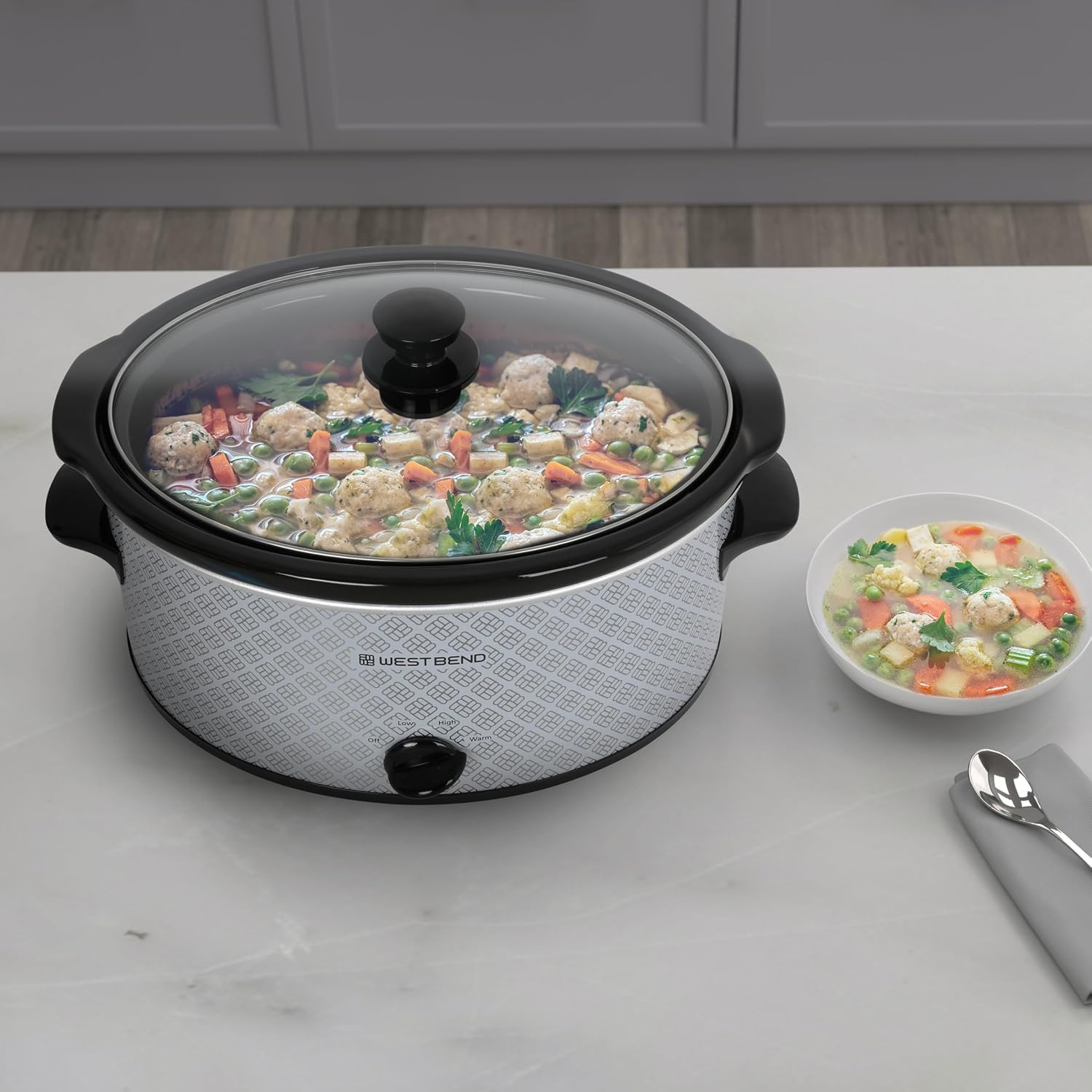West Bend Slow Cooker 6-Quart Manual Crockery Style with Dishwasher Safe Oval Ceramic Crockpot and Glass Lid Two Temperature Settings Plus Keep Warm, 330-Watts, Black