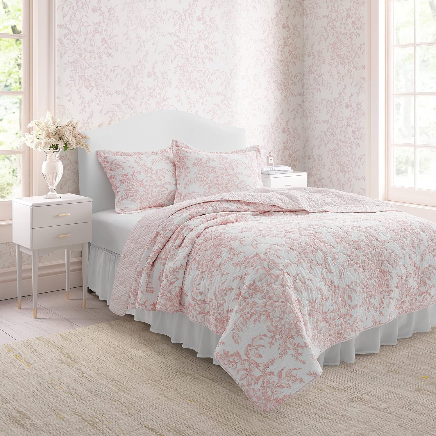 Laura Ashley – Queen Quilt Set, Soft & Lightweight Bedding with Matching Shams, Reversible Floral Room Decor, College Dorm Room Essentials (Bedford Blue)