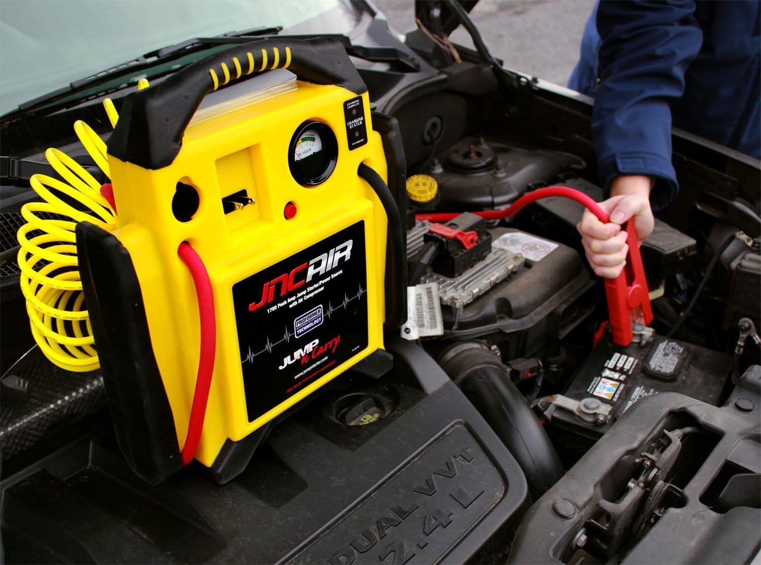 Clore Automotive Jump-N-Carry JNCAIR 1700 Peak Amp Jump Starter with Air Compressor