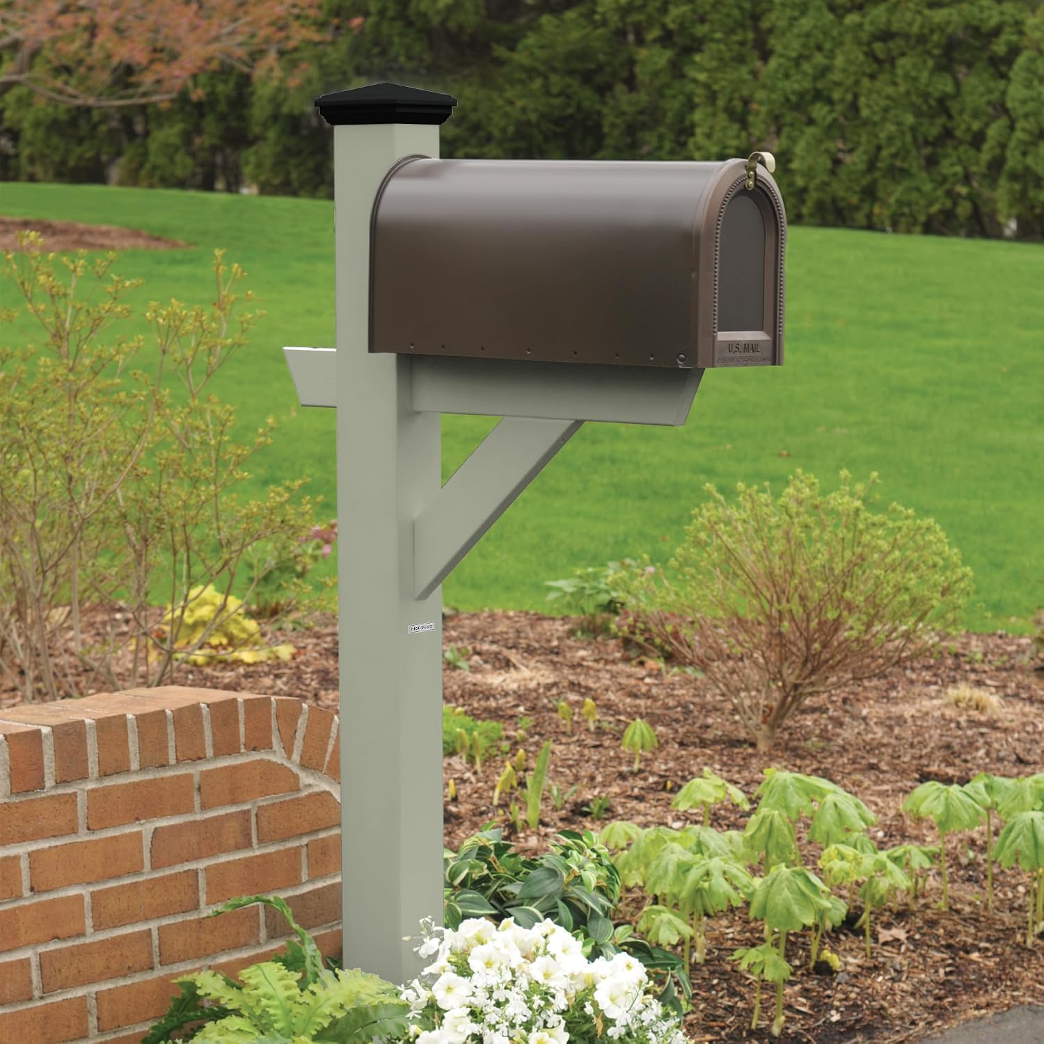 Highwood AD-MLBX1-CGE Hazelton Mailbox Post, Coastal Teak