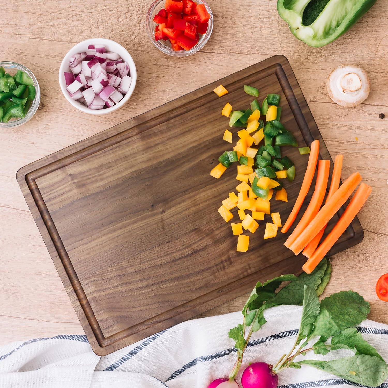 Casual Home Delice Rectangle Juice Drip Groove Cutting Board 15.5" Wx11 Dx0.75 H, Maple