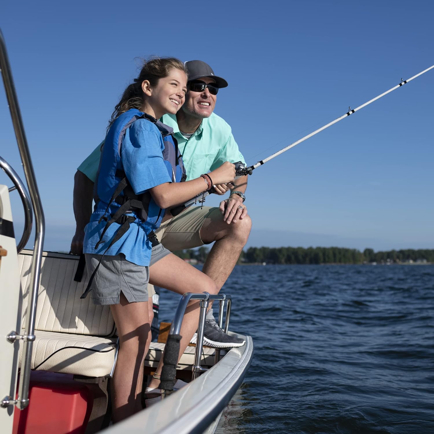 Scepter 6 Gallon Portable Marine Gas Can, Boat Fuel Tank with Top Handle | Underseat Design, 2-Way Vented Cap, Built-In Fuel Gauge and Pick-Up, EPA & CARB Compliant, 19.3"L x 12.2"W x 10.2"H (10511)