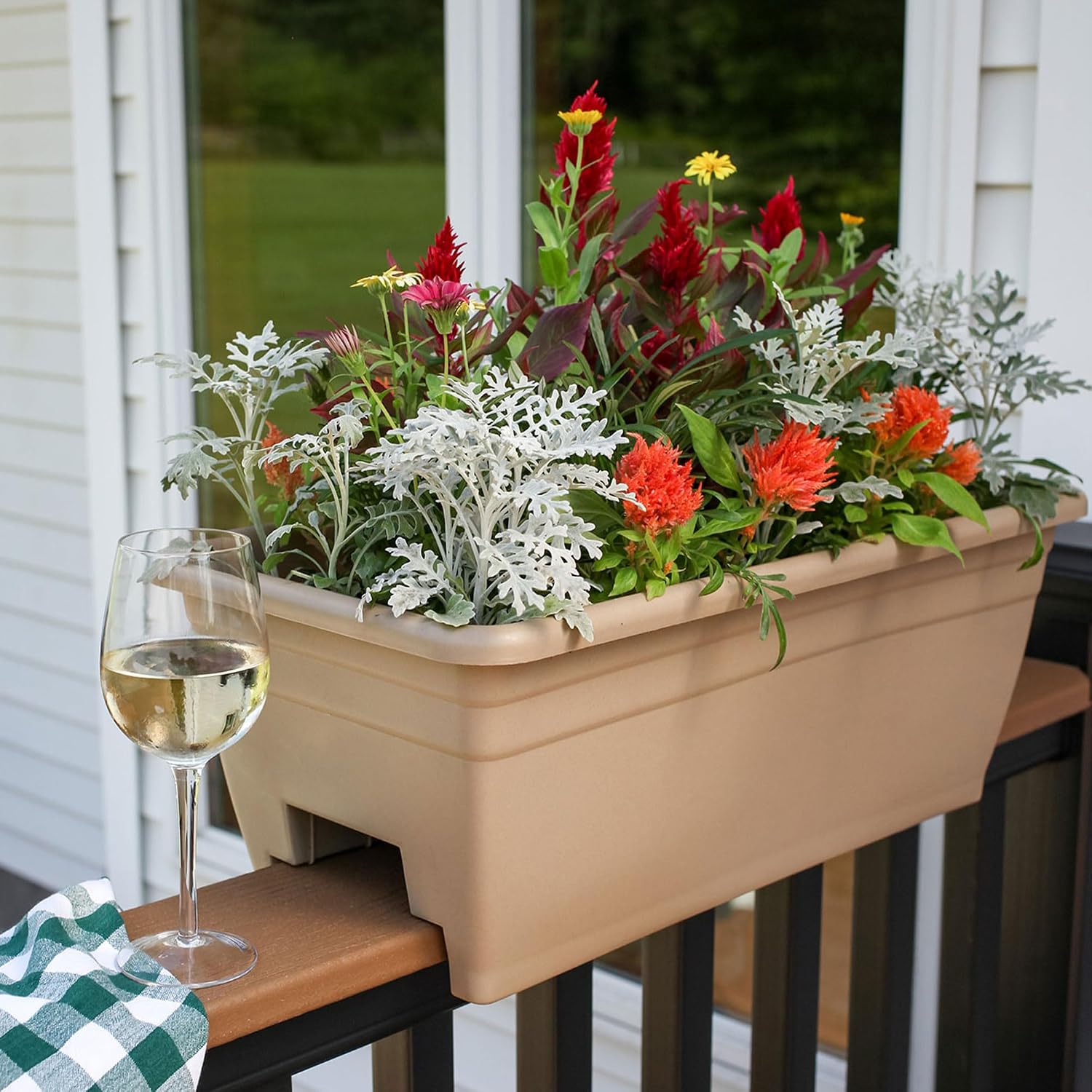 The HC Companies 24 Inch Heavy Duty Deck Rail Planter Boxes, White, 4-Pack