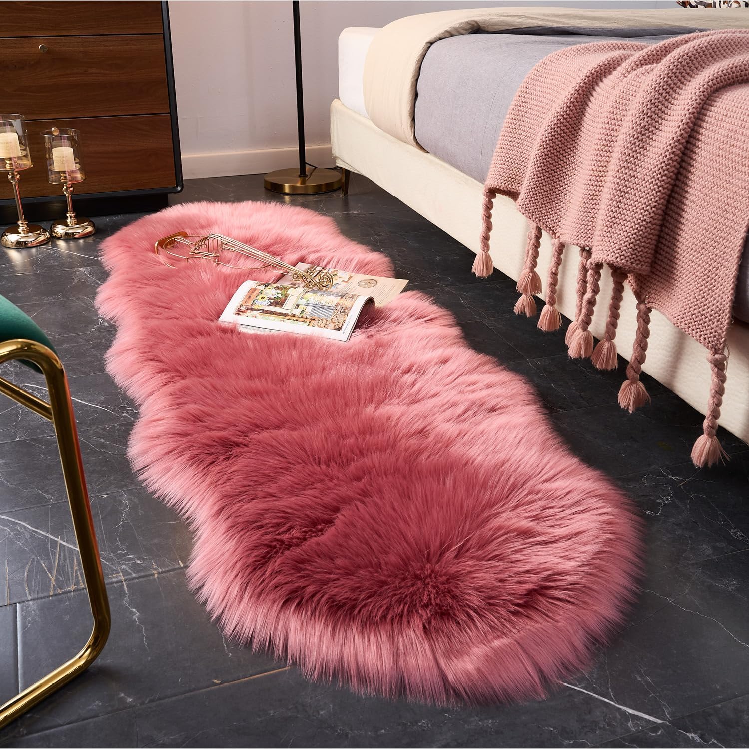 EasyJoy Ultra Soft Fluffy Shaggy Area Rug Faux Fur Rug Chair Cover Seat Pad Fuzzy Area Rug for Bedroom Floor Sofa Living Room (2 x 6 ft Sheepskin