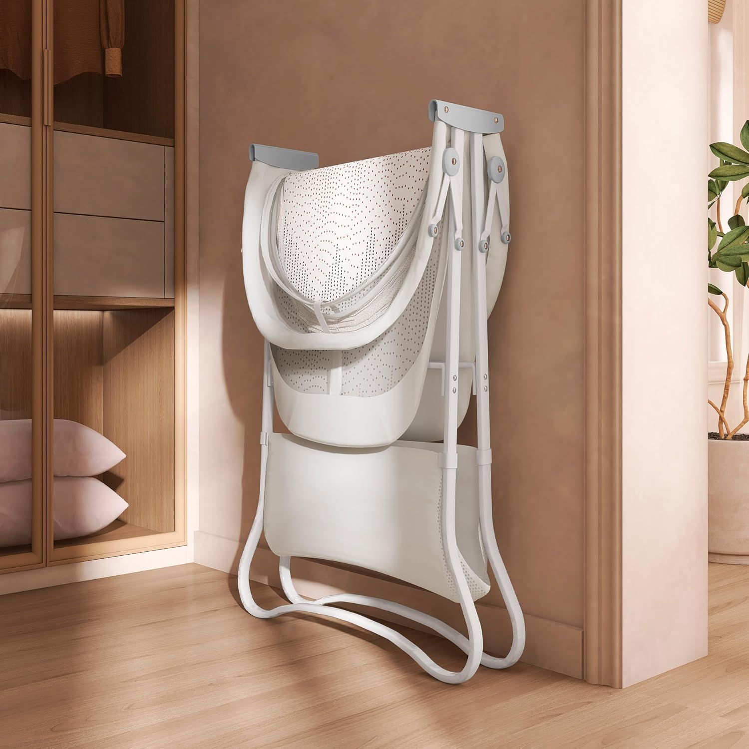 Dream On Me Karley Bassinet in Grey and Pink