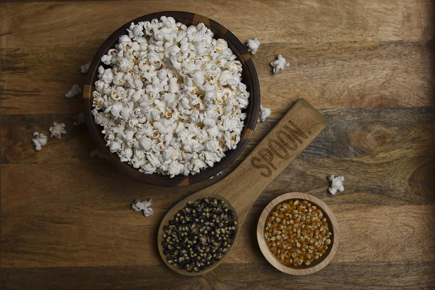 Amish Country Popcorn | 6 lb Bag | Medium White Popcorn Kernels | Old Fashioned, Non-GMO and Gluten Free (Medium White - 6 lb Bag)
