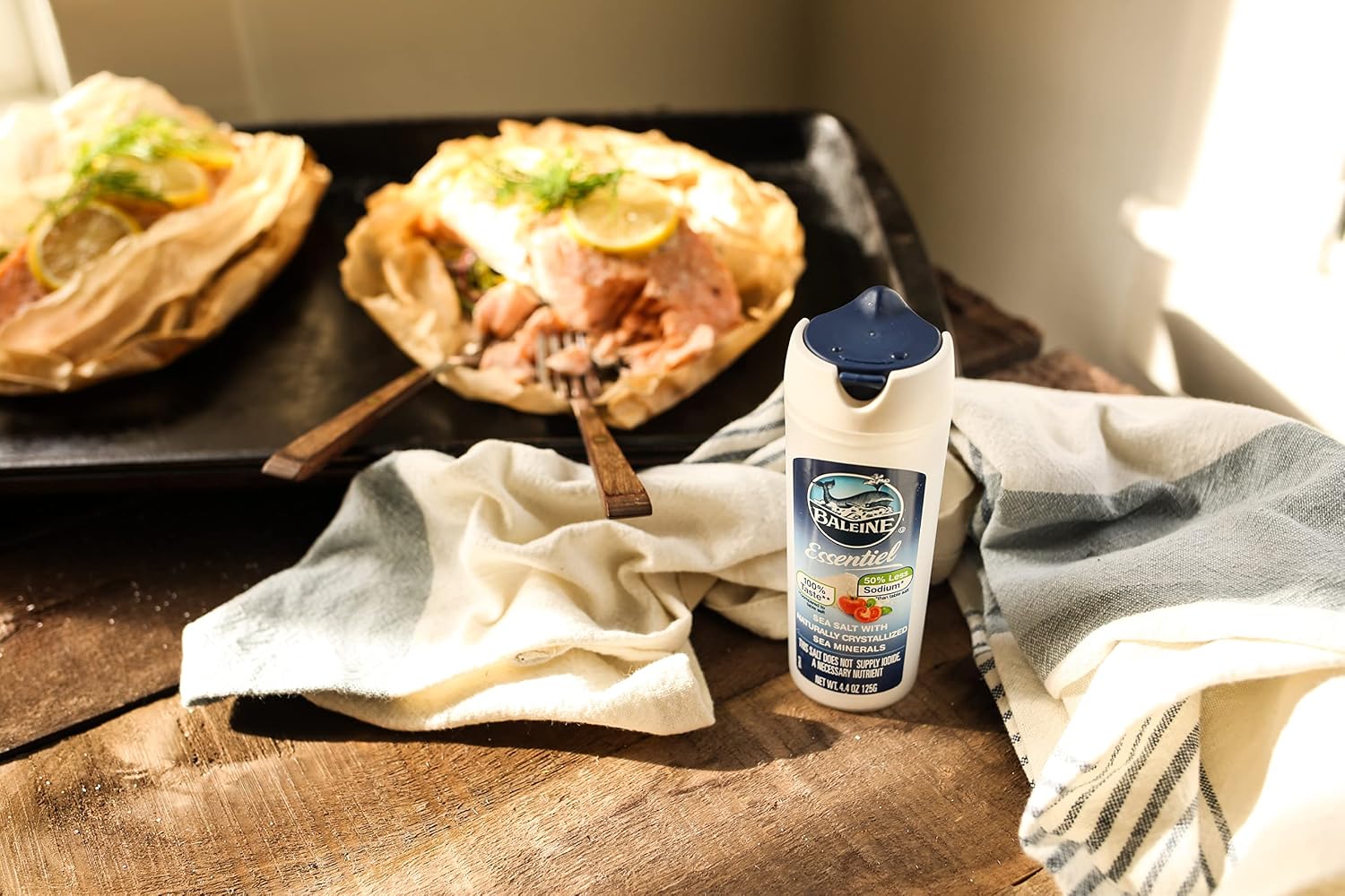 La Baleine Fine Sea Salt, Mediterranean Sea Salt, Shaker Bottle, Product of France, 4.4 Oz