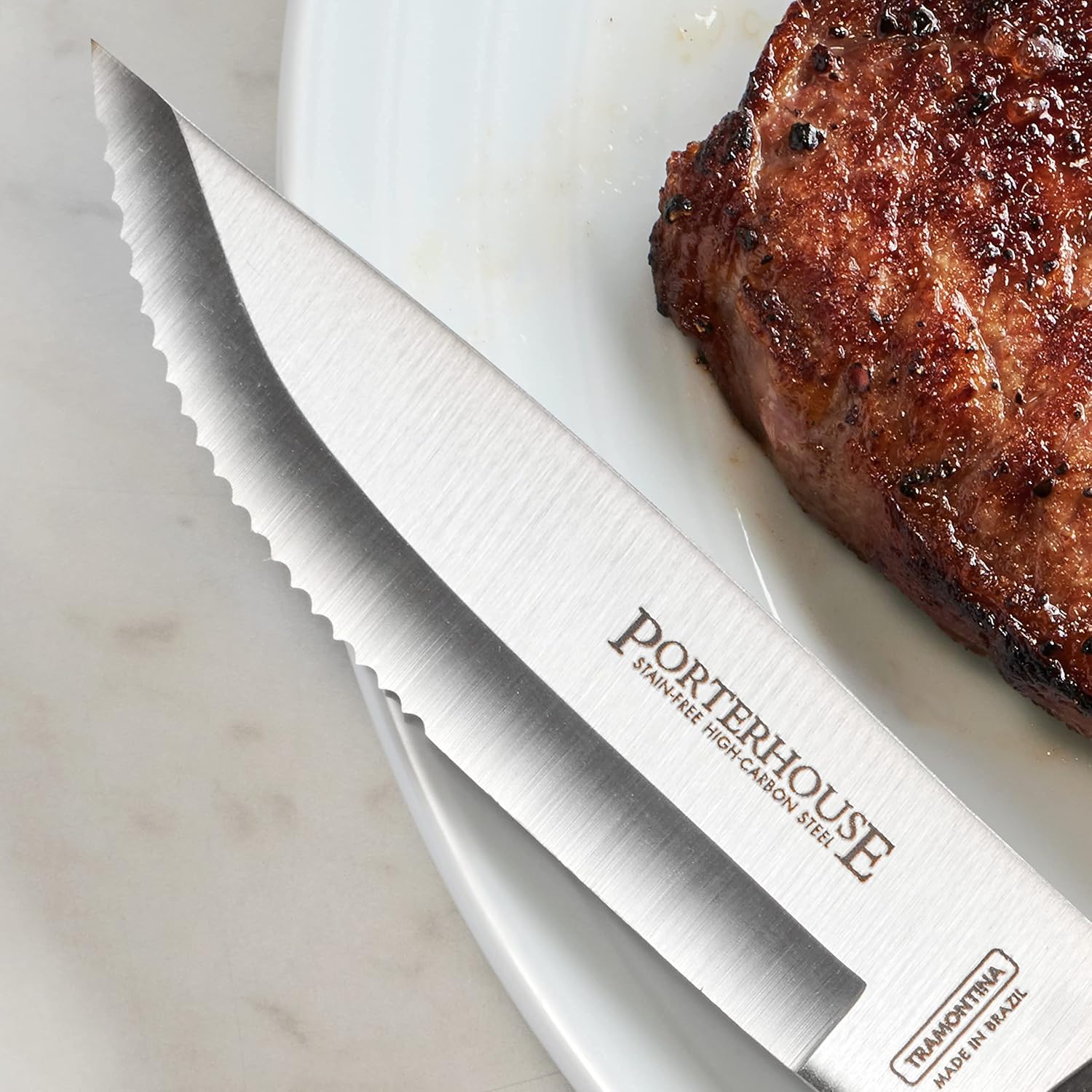 Tramontina Porterhouse 4-Pc Steak Knives | 5-Inch Stainless Steel High-Carbon Serrated Blade, Kitchen Knife Set with Hardwood Block, Full-Tang, Dishwasher-Safe