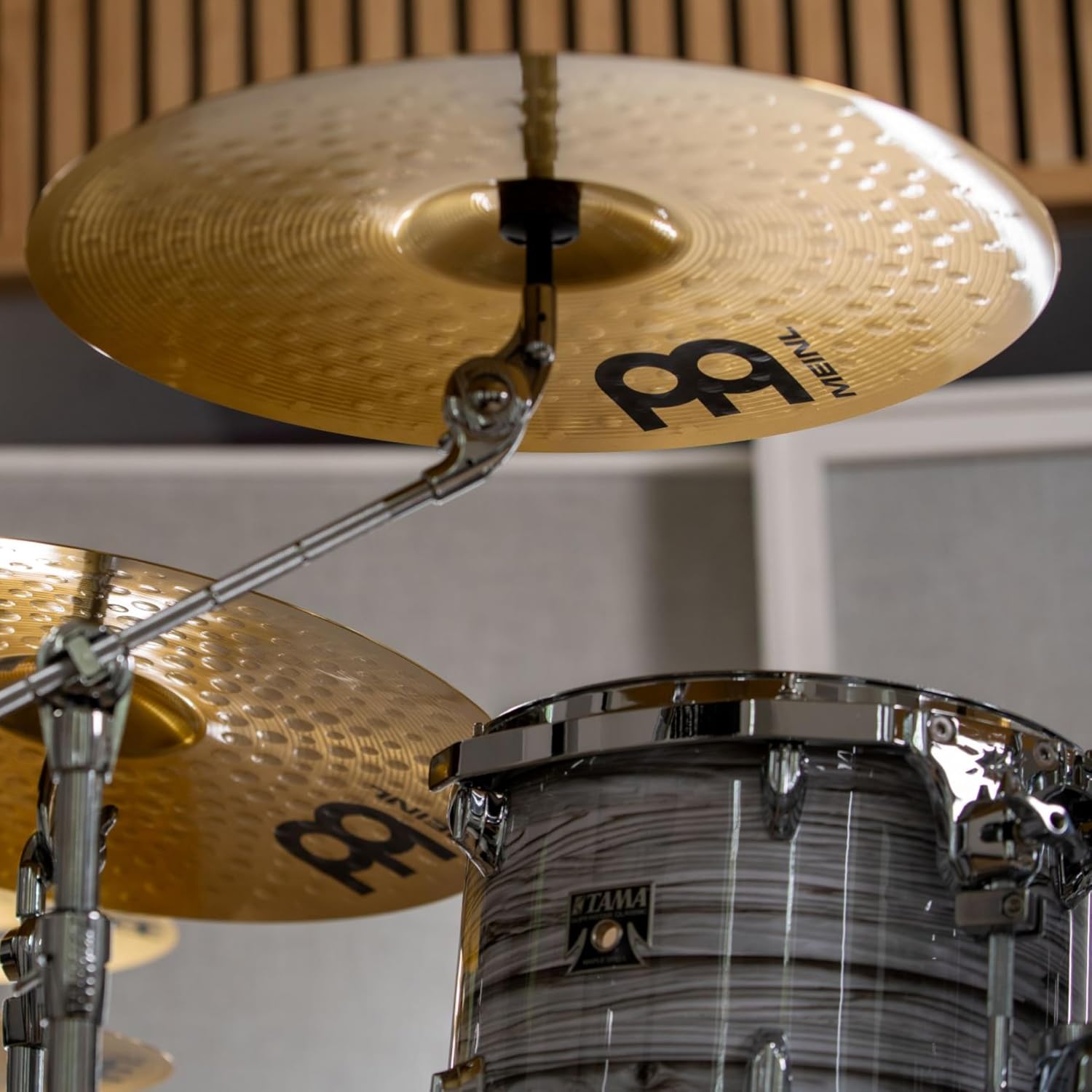 Meinl 18” Crash Cymbal – HCS Traditional Finish Brass for Drum Set, Made In Germany, 2-YEAR WARRANTY (HCS18C) | Durable Brass Alloy