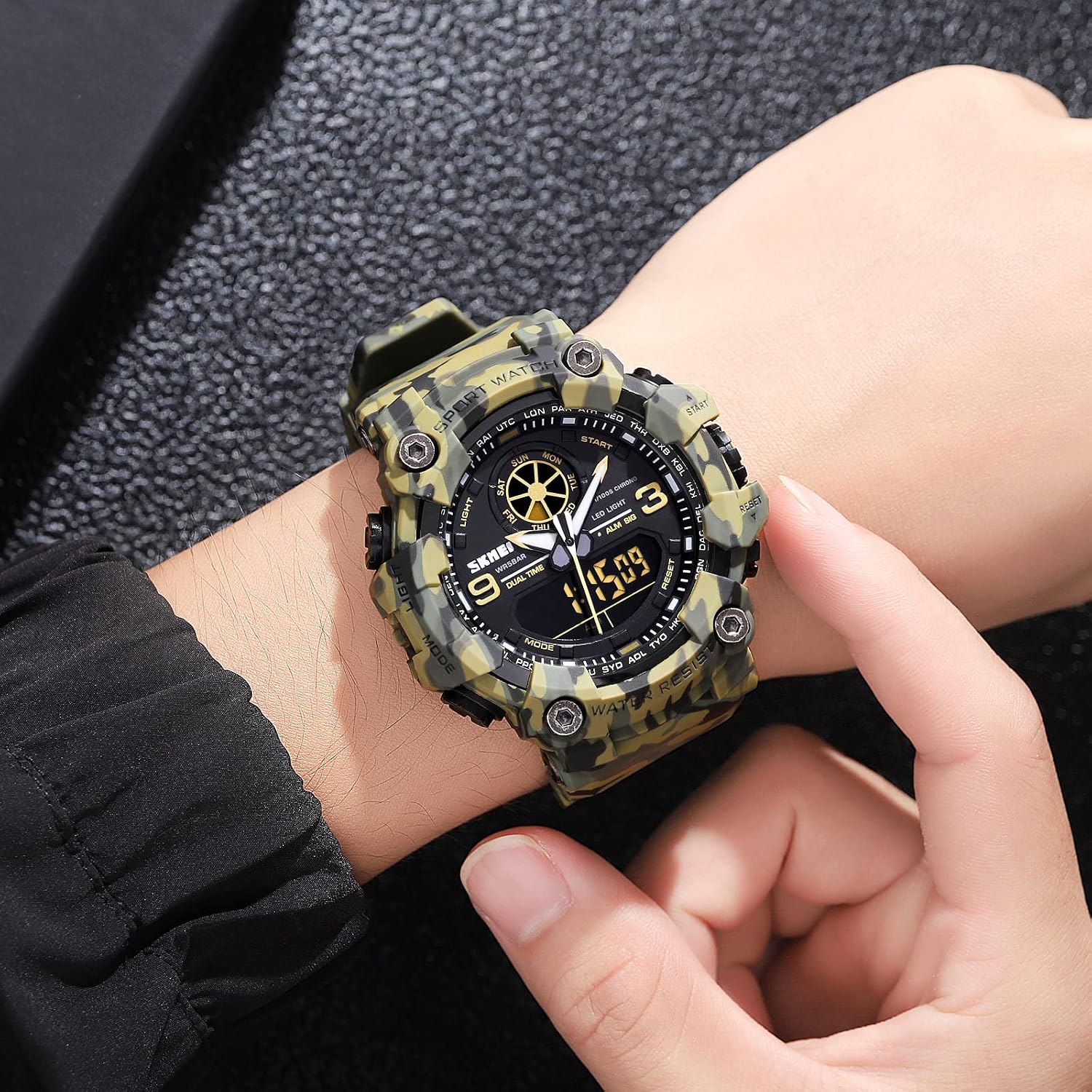 FANMIS Men's Analog Digital Sport Watch Military Dual Display 50M LED Watch | Men's Dual Display Sports Watches With Led Backlight Alarm Stopwatch 12/24h Time Outdoor Running Swimming