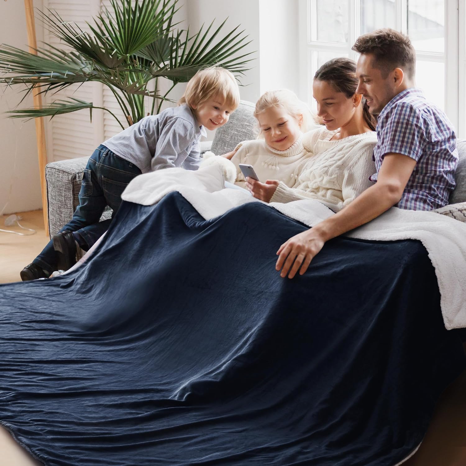 Bedsure GentleSoft Sherpa Fleece Throw Blanket for Couch, Non-Heated, Thick & Warm Cozy Blanket for Winter Fall, Soft Fuzzy Plush Throw Gifts for Women and Men, Grey, 50x60 Inches