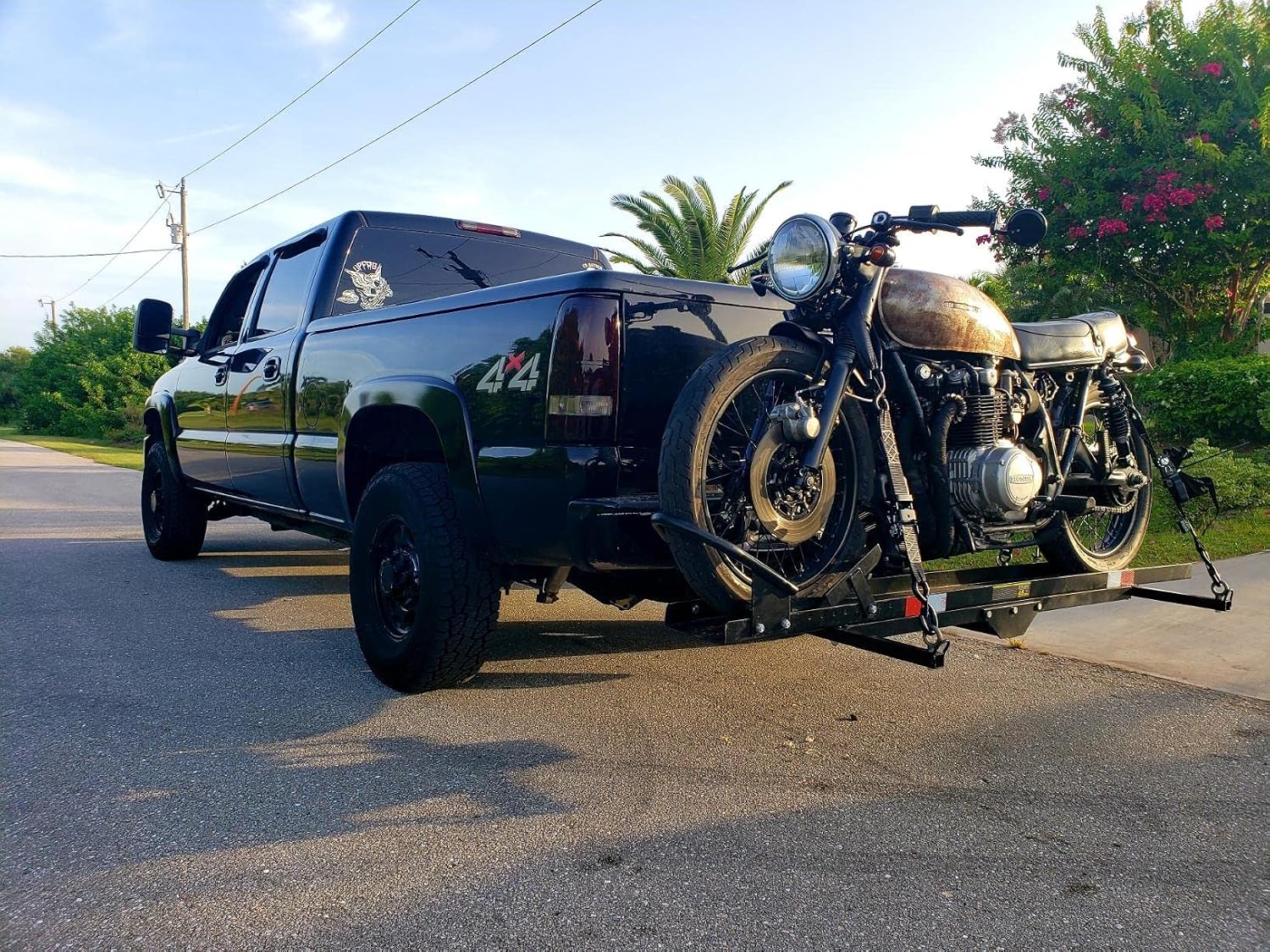 Goplus Motorcycle Hitch Carrier, 600LBS Motorcycle Carrier Hitch Mount with 2 Straps, Loading Ramp, Dirt Bike Trailer, Heavy Duty Motor Cycle Rack