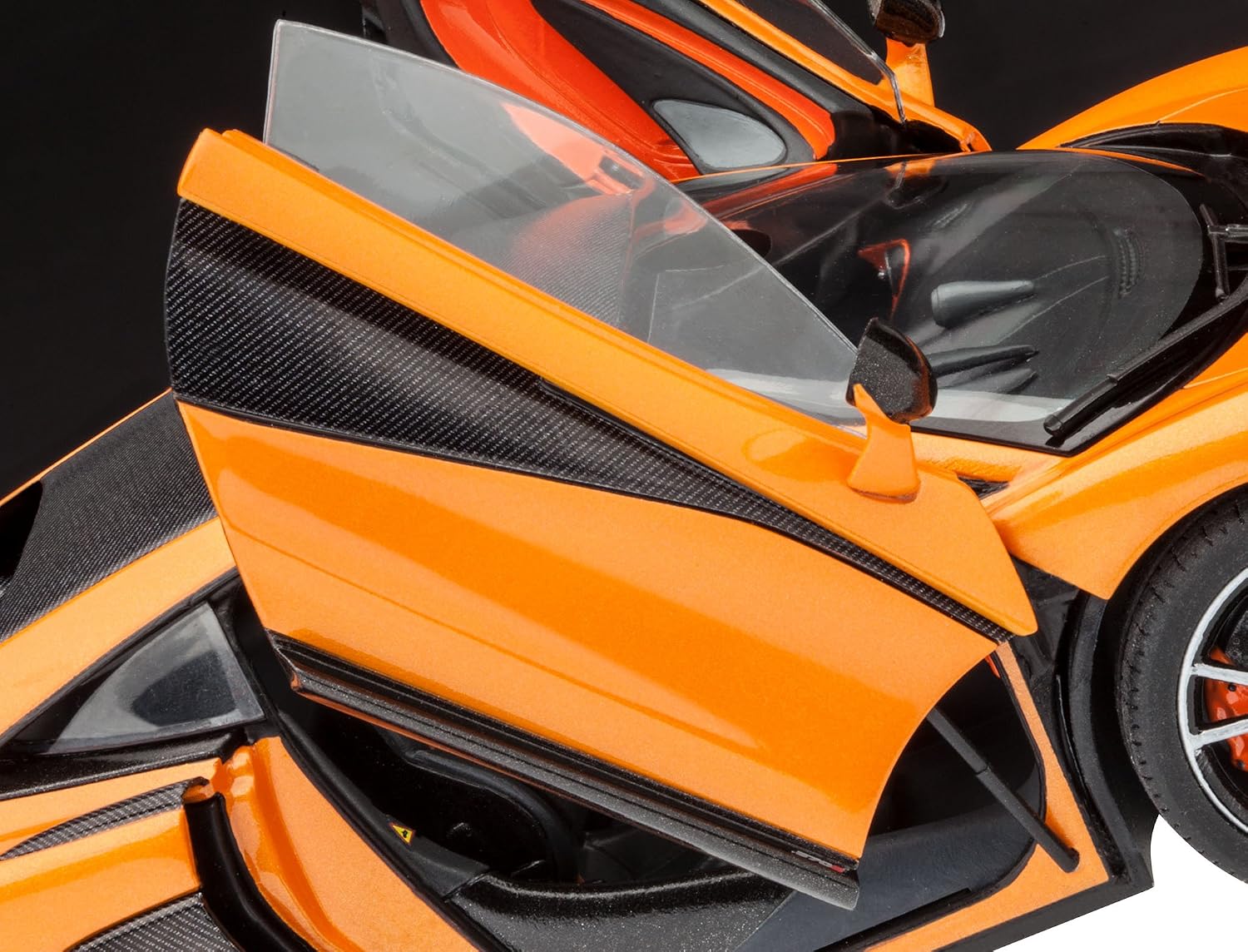 Revell McLaren 570S