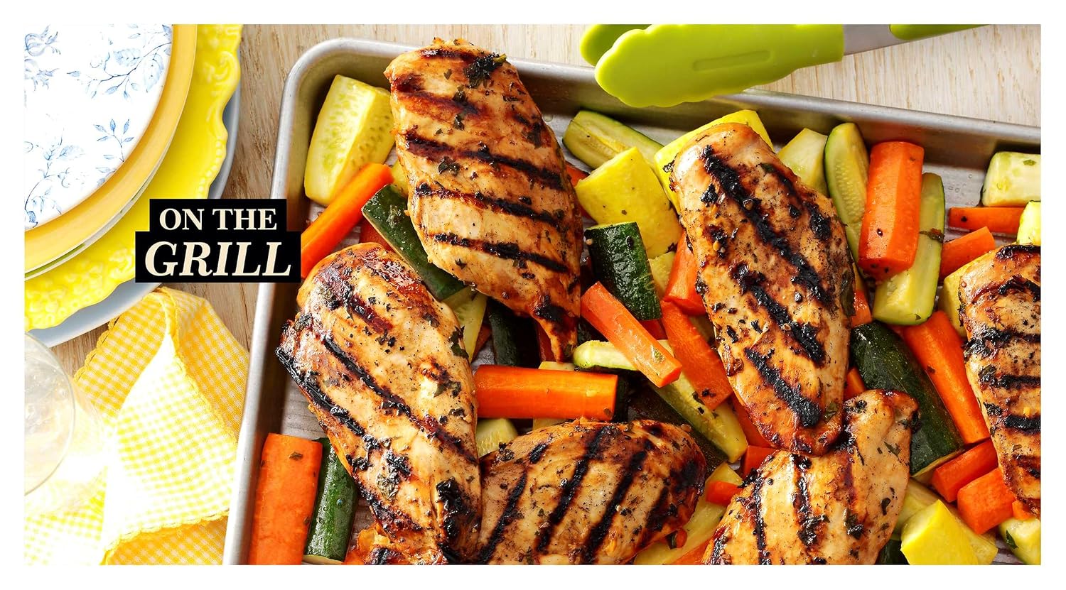 Taste of Home Ultimate Chicken Cookbook: Amp up your poultry game with more than 362 finger-licking chicken dishes (Taste of Home Classics)