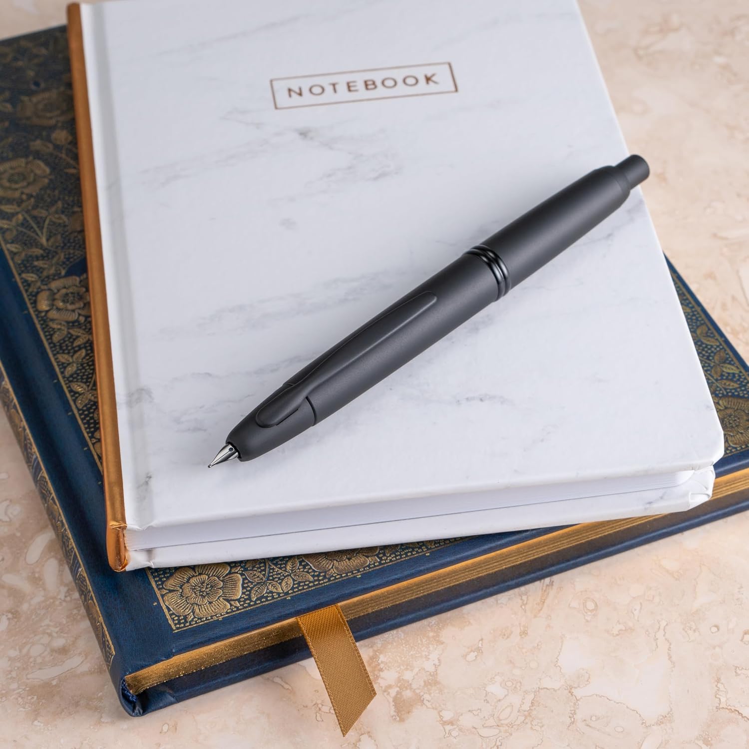 PILOT Vanishing Point Collection Refillable & Retractable Fountain Pen, Matte Black Barrel, Blue Ink, Fine Nib (60580)