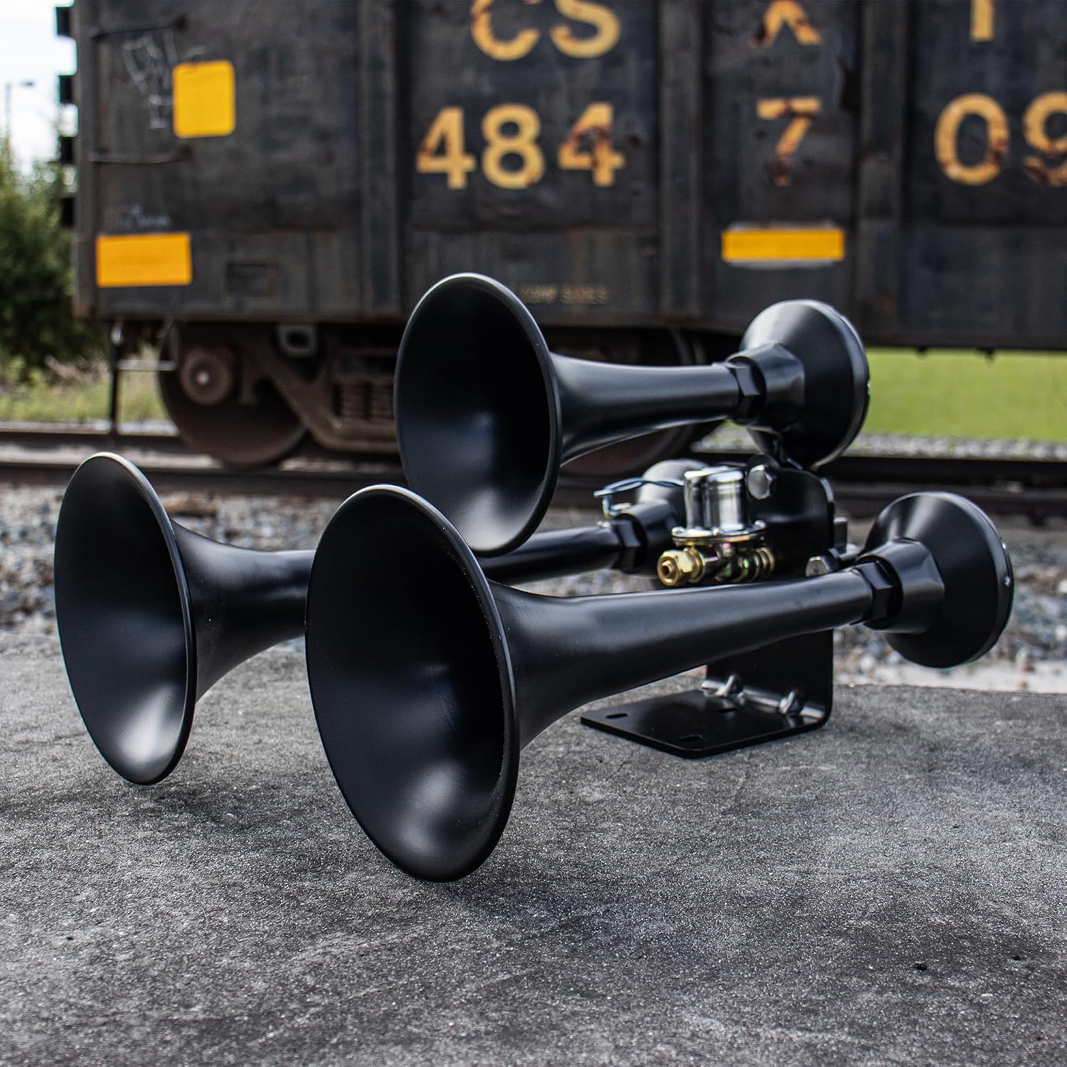 HornBlasters Outlaw Black 228H 2 Gallon All-In-One Train Horn Kit - Easy Install