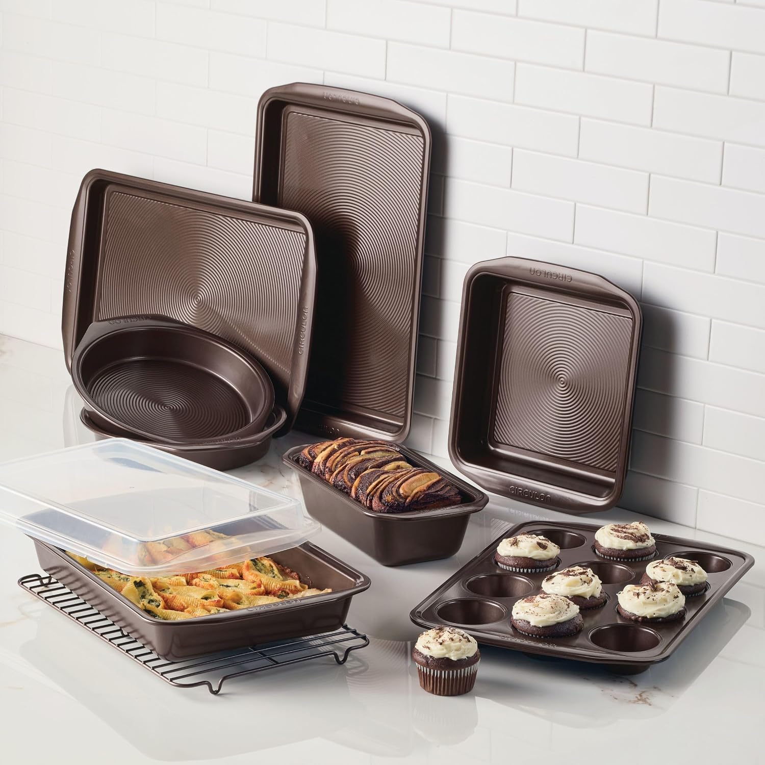 Circulon Nonstick Bakeware Set with Nonstick Cookie Sheet, Bread Pan, Bakings Pan and Cake Pans - 5 Piece, Chocolate Brown