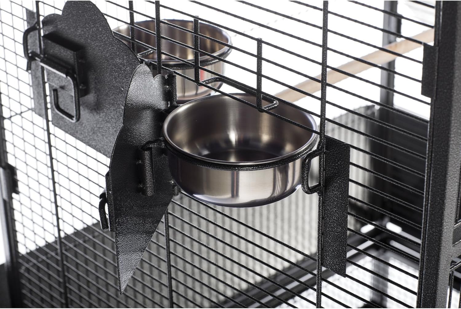Prevue Pet Products 3352COCO Park Plaza Bird Cage, Coco Brown | Large Brown Steel Bird Cage with Rolling Stand and Perches, Ideal for Cockatiels and Medium Birds