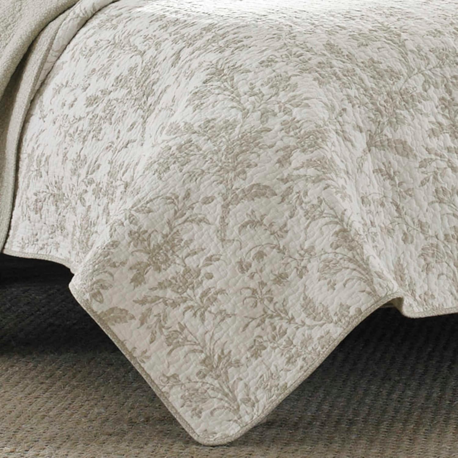 Laura Ashley – Queen Quilt Set, Soft & Lightweight Toile Bedding with Matching Shams, Reversible Floral Room Decor, College Dorm Room Essentials (Amberley Blue)