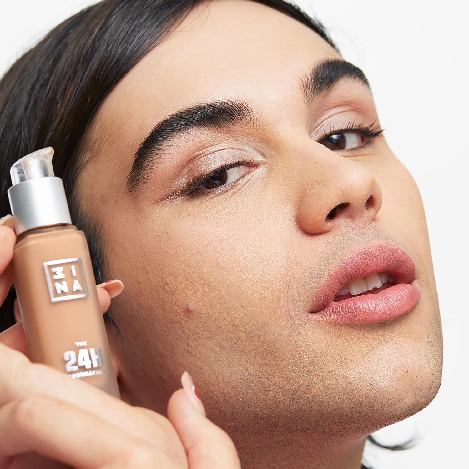 3INA The 3-in-1 Foundation – Liquid Foundation with SPF 15 – 12-Hour, Light to Medium Coverage – Skincare, Concealer, Coverage in One – 213 – 1.01 oz