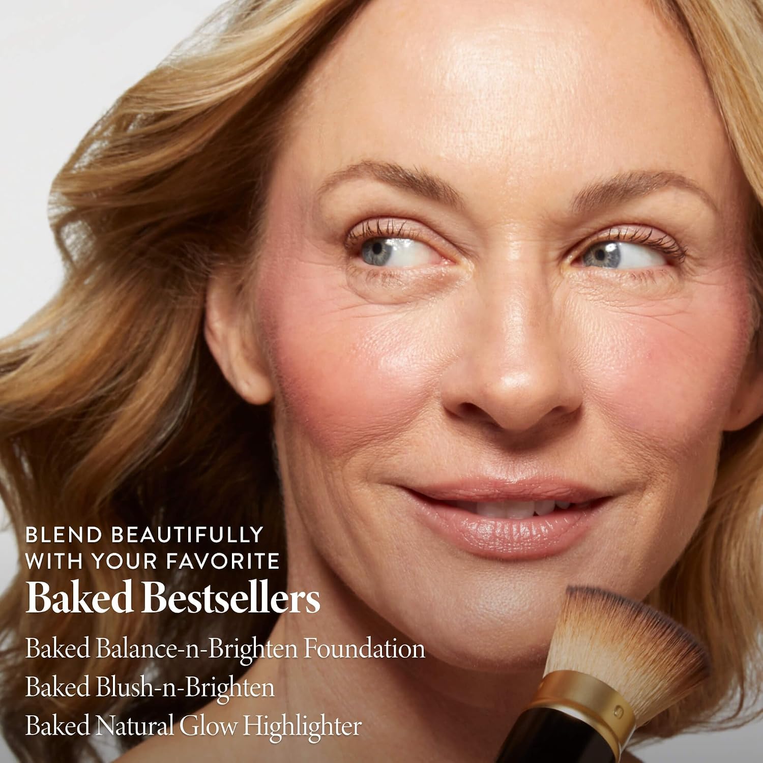 LAURA GELLER NEW YORK Makeup Brushes - Retractable Angled Kabuki Brush