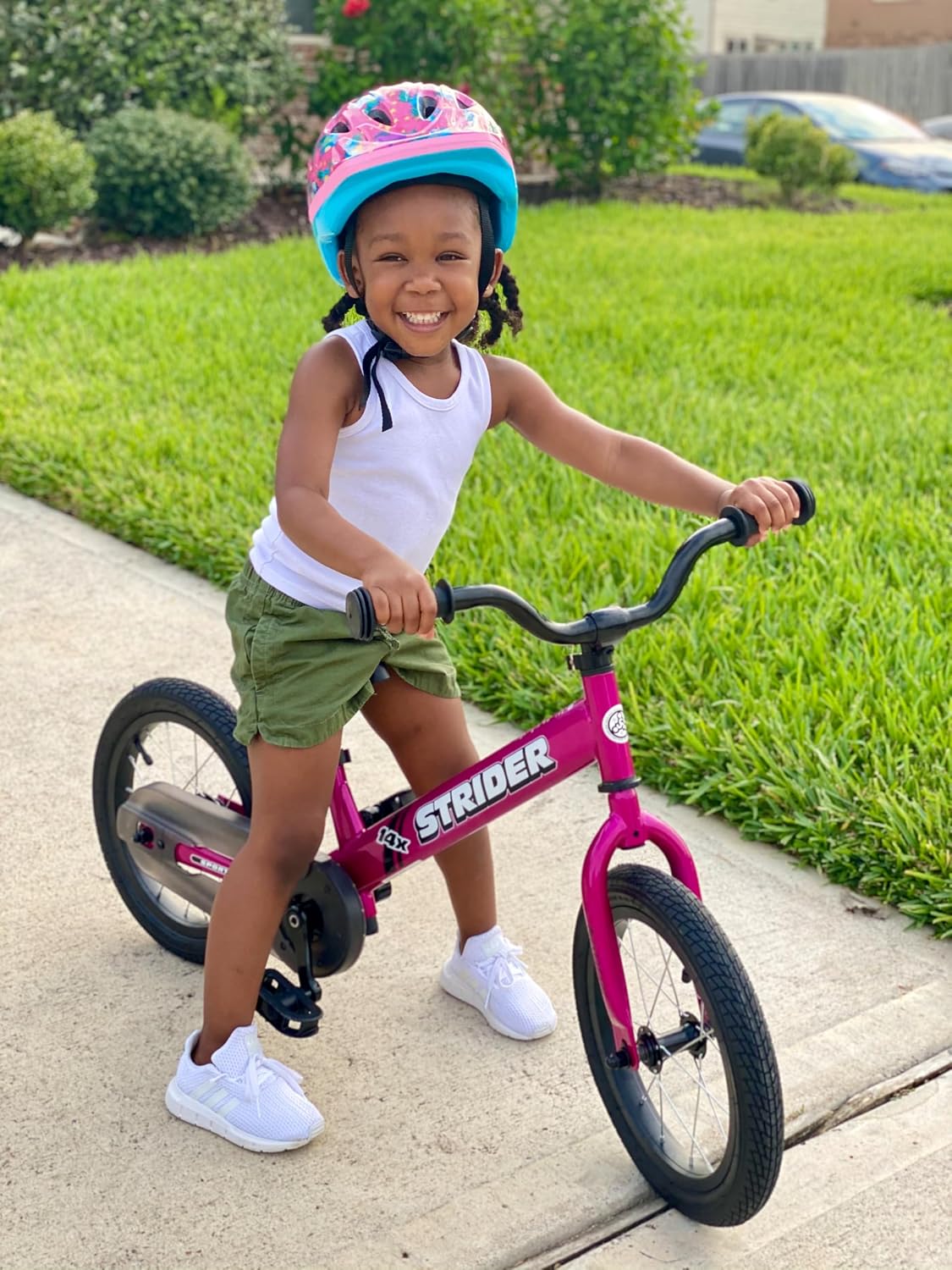 Strider 14x Classic, Awesome Blue - Balance Bike for Kids 3 to 6 Years -Includes Kid Sized Grips, Padded Seat, Performance Footrest, All-Purpose Tires Easy Assembly, Tool-Free Adjustments | No Pedals, Balance Bike with Adjustable Seat and Handlebars, Lig…