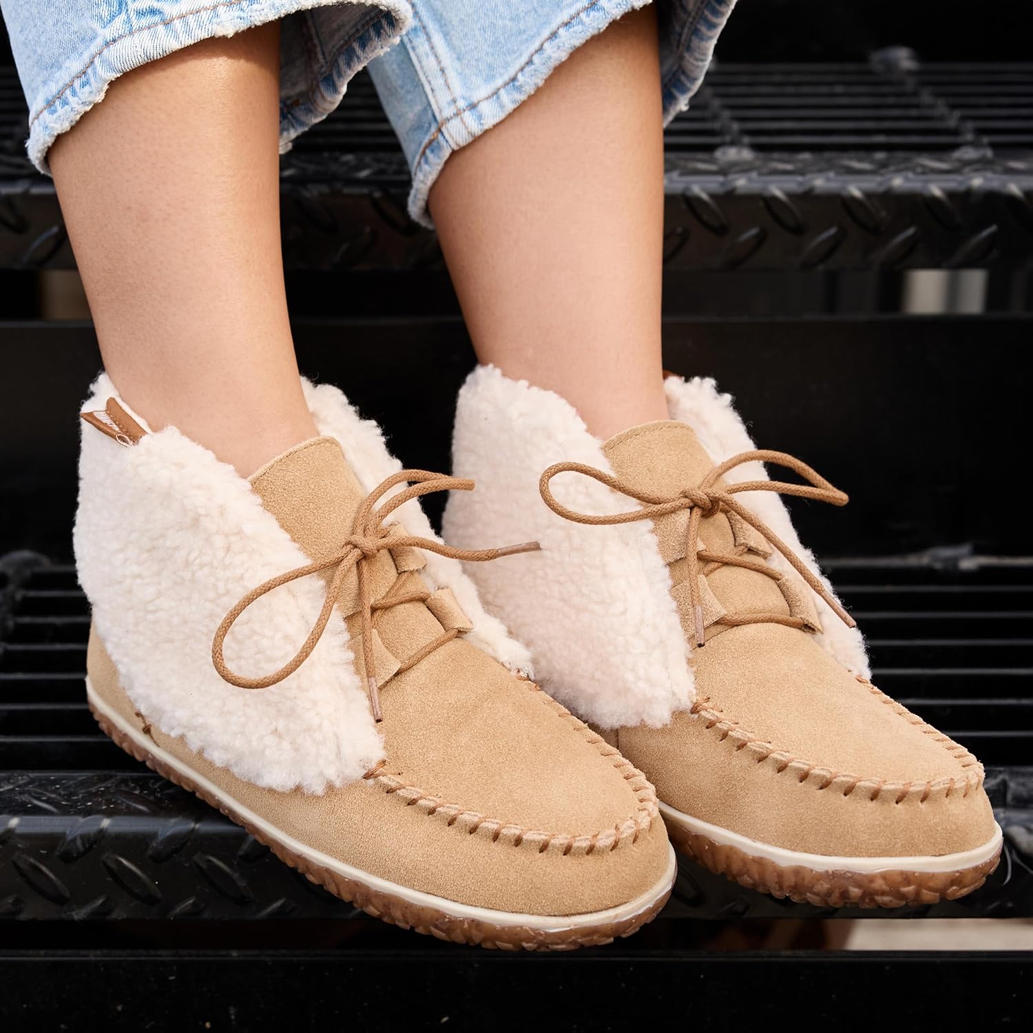 Minnetonka Women's Torrey Bootie Slipper
