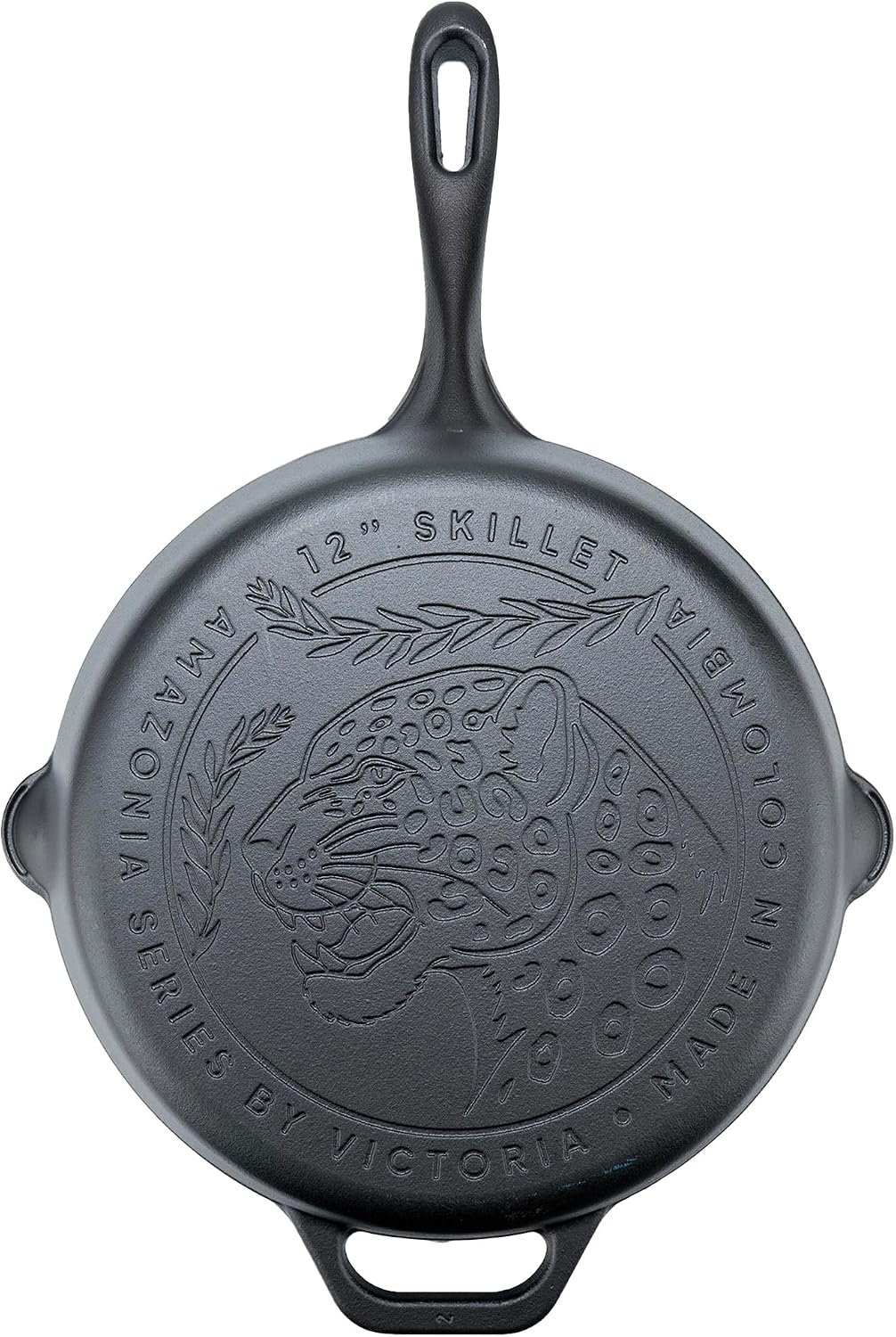 Victoria 10-Inch Cast Iron Skillet, Pre-Seasoned Cast-Iron Frying Pan with Long Handle, Made in Colombia | Pan with Long Handle, Made in Colombia