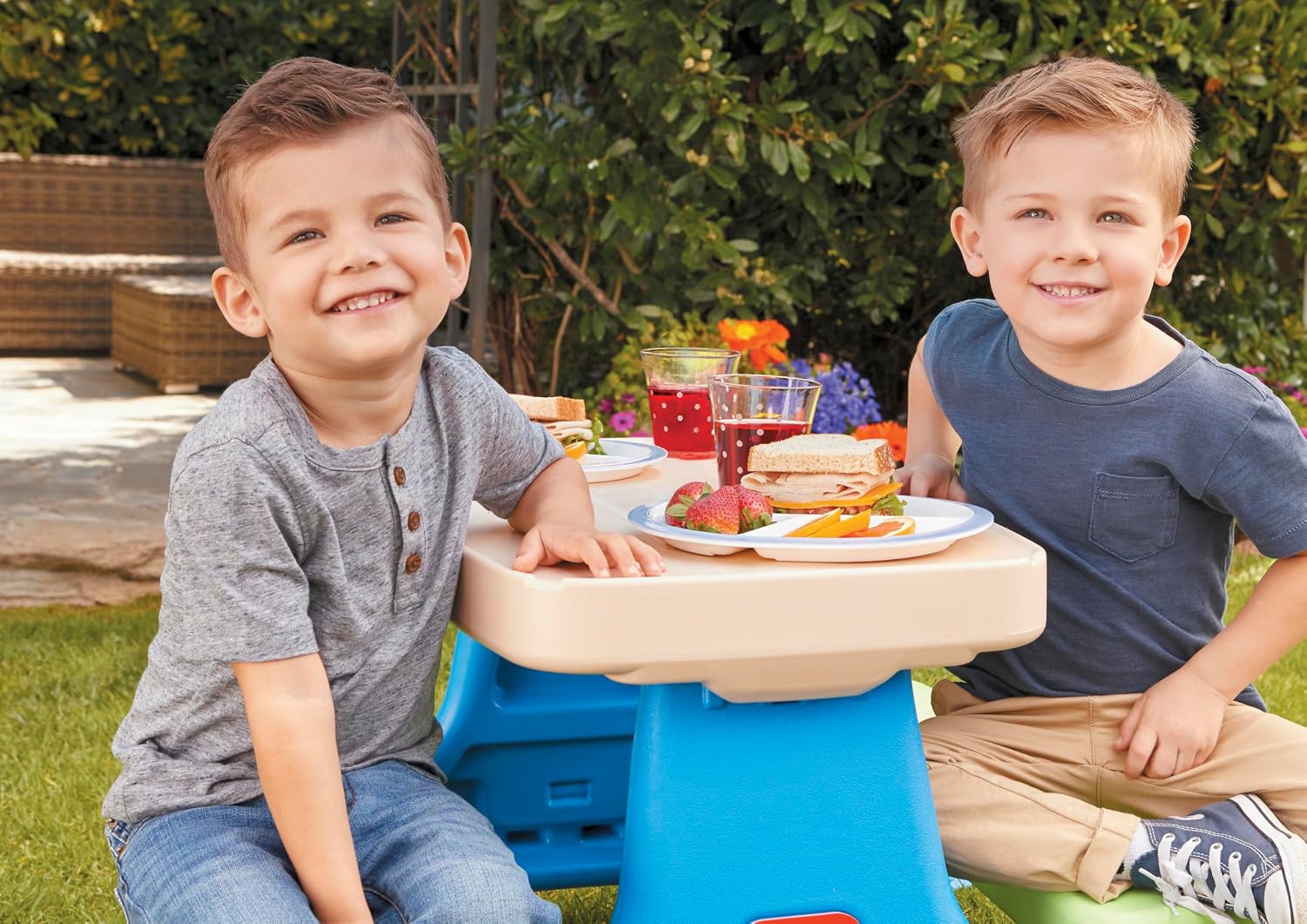 Little Tikes Easy Store Jr. Play Table (Amazon Exclusive), Ages 18 Months to 5 Years