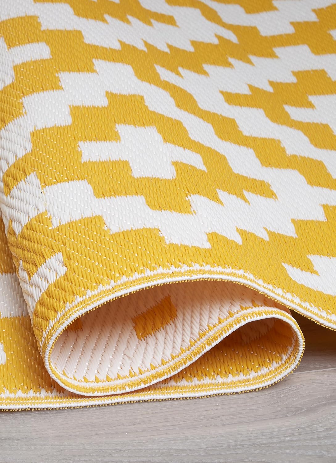 FH Home Outdoor Camping Rug - Waterproof, Fade Resistant, Reversible - Premium Recycled Plastic - Striped - Large Patio, Deck, Sunroom