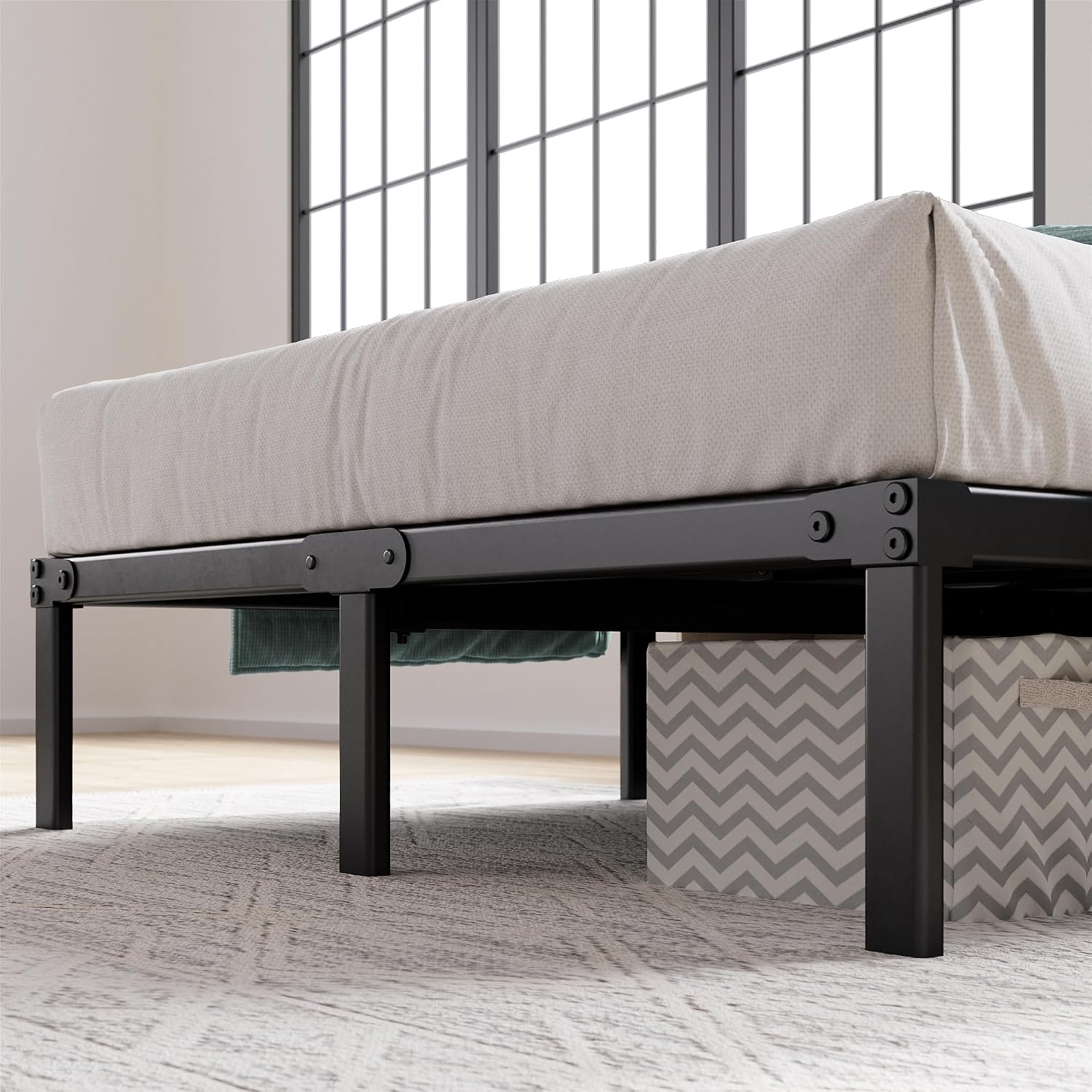 ZINUS Van 16 Inch Metal Platform Bed Frame / Steel Slat Support / No Box Spring Needed / Easy Assembly, Full