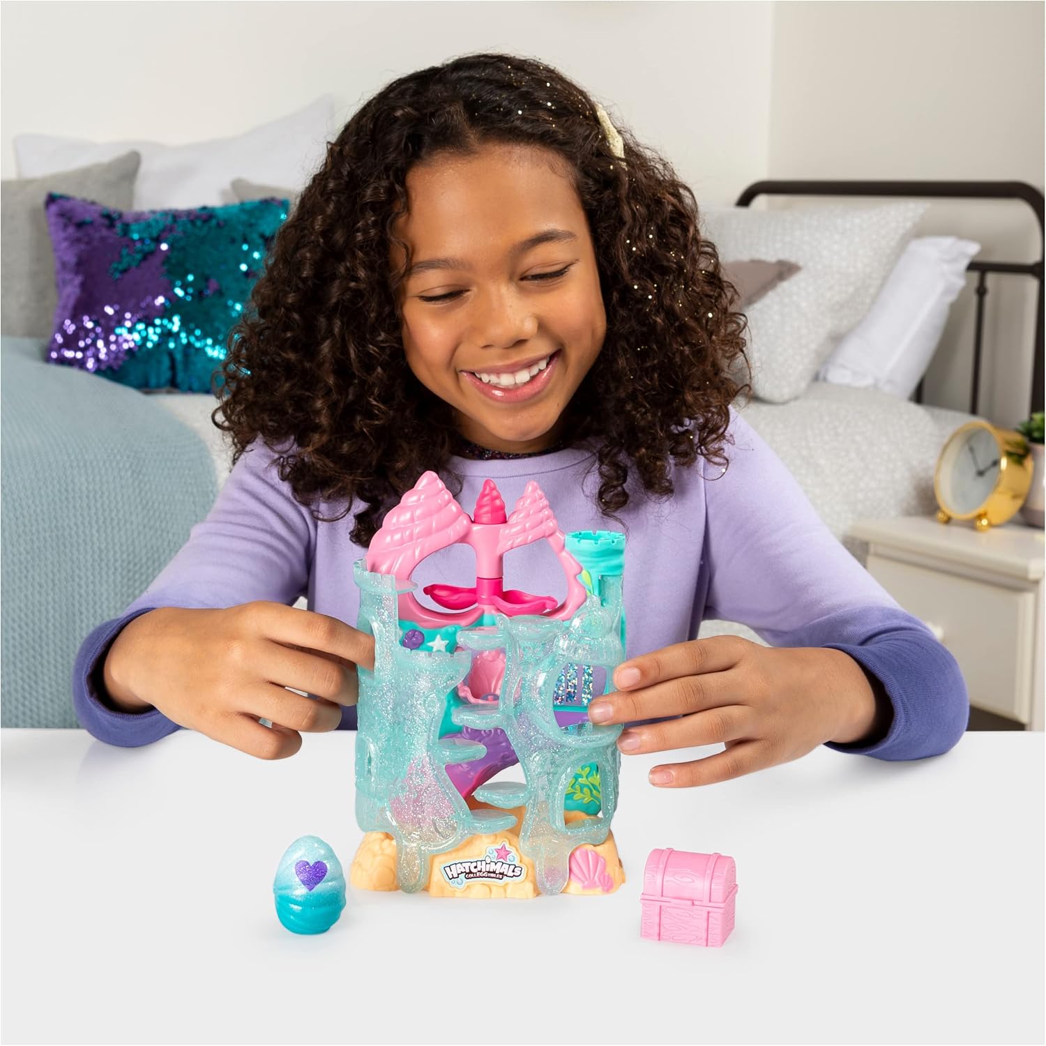 Hatchimals CollEGGtibles, Coral Castle Fold Open Playset with Exclusive Mermal Character (Amazon Exclusive Set), Girl Toys